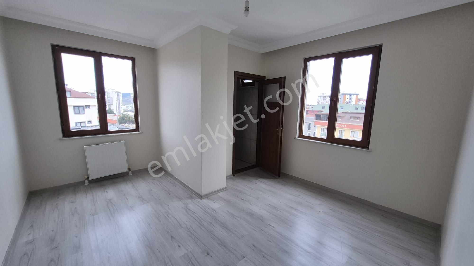 Caddelere Komşu Geniş 2+1 Kiralık Daire - Görsel 23