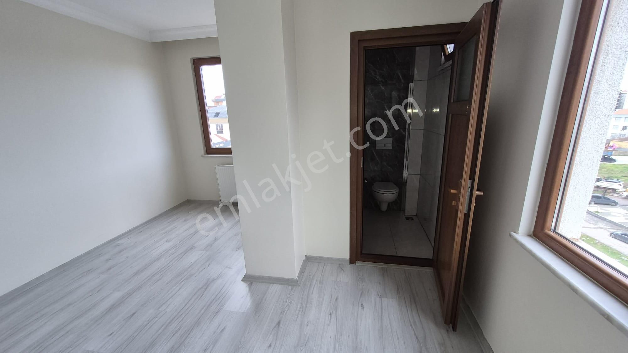 Caddelere Komşu Geniş 2+1 Kiralık Daire - Görsel 20