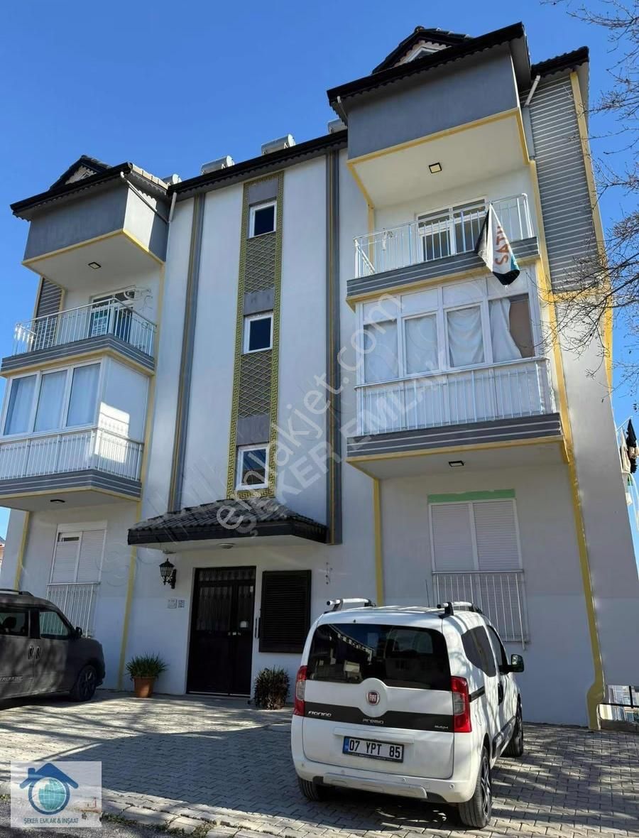 Sarılarda Kiralik Merkeze Çok Yakın 2+1 Arakat Asansörlü Bakımlı