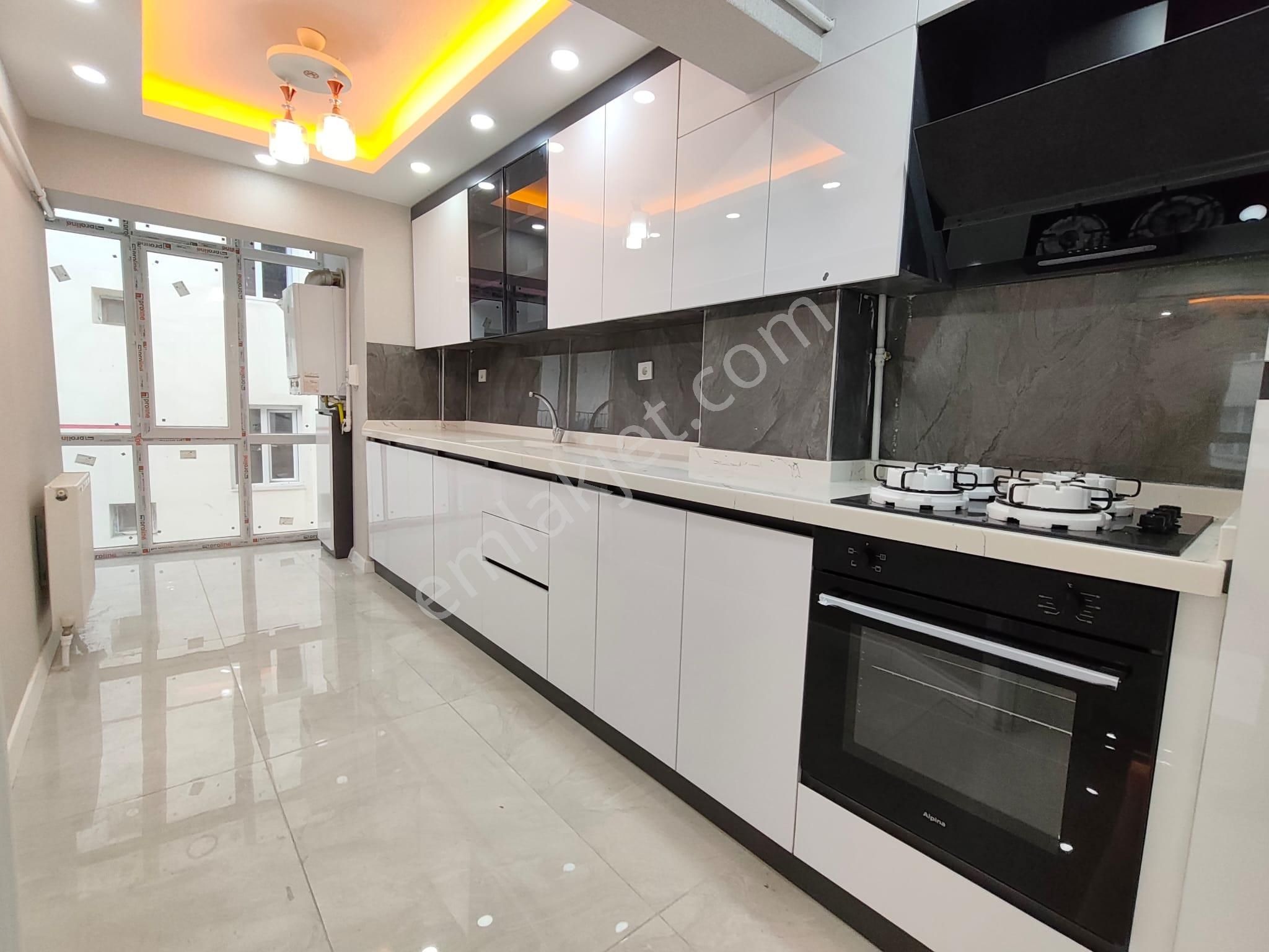 Yılmaz Gayrimenkul Den Atatürk Mah 3+1 Ara Kat Ful+ful Yapılı Fırsat Daire