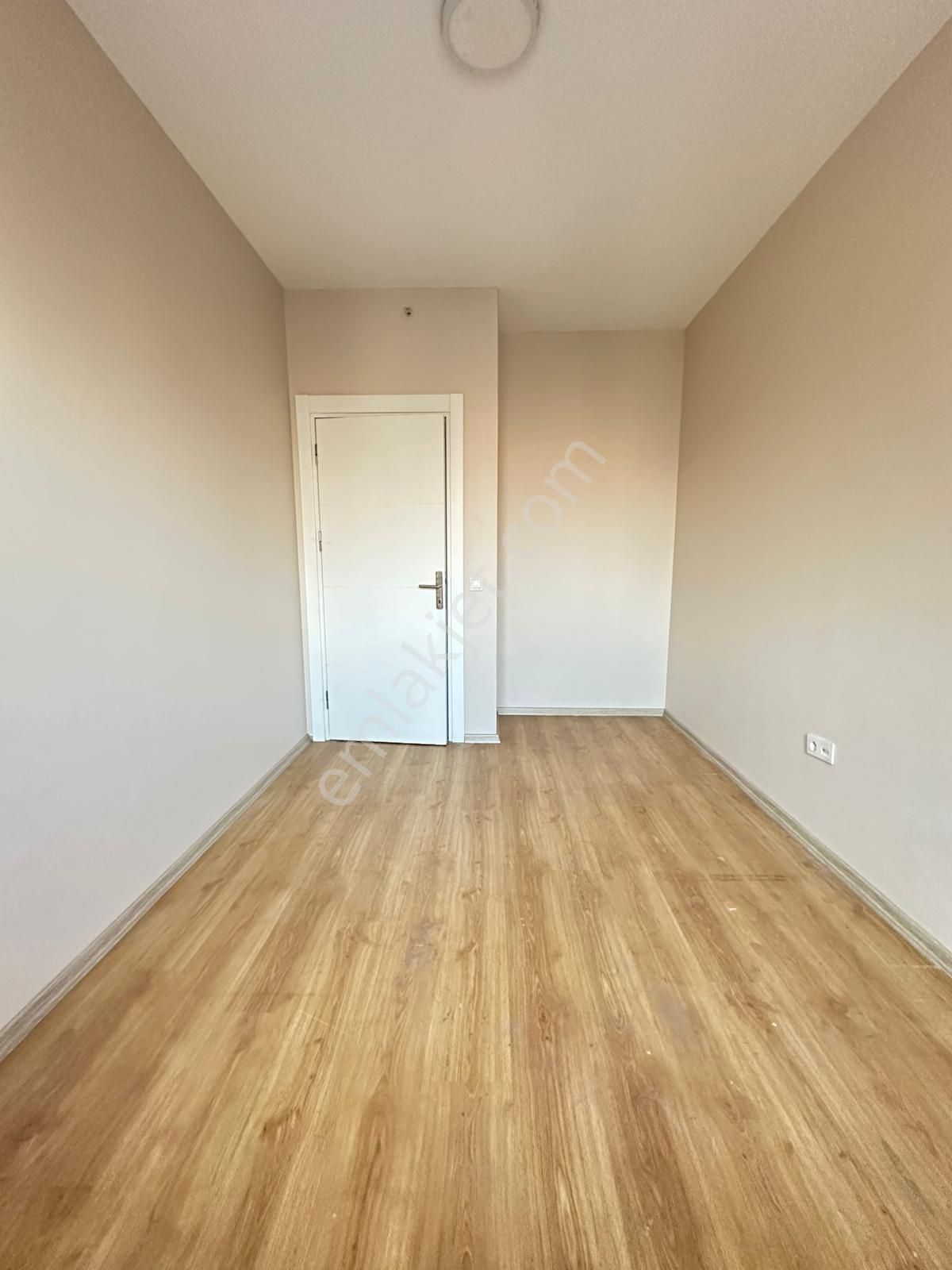 Esenyurt Yeşilkent Mahallesi İnnovia 2 Sitesi 3+1 120 M2 Kiralık Boş Daire Havuz Ve Peyzaj Cepheli - Görsel 8