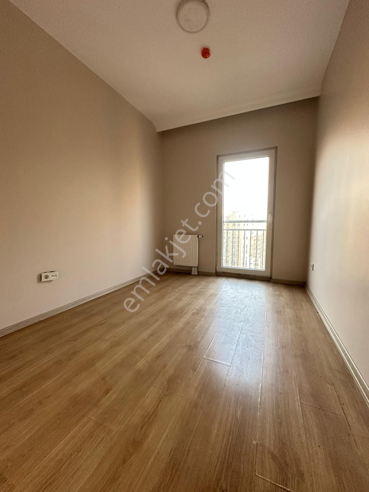 Esenyurt Yeşilkent Mahallesi İnnovia 2 Sitesi 3+1 120 M2 Kiralık Boş Daire Havuz Ve Peyzaj Cepheli - Görsel 22