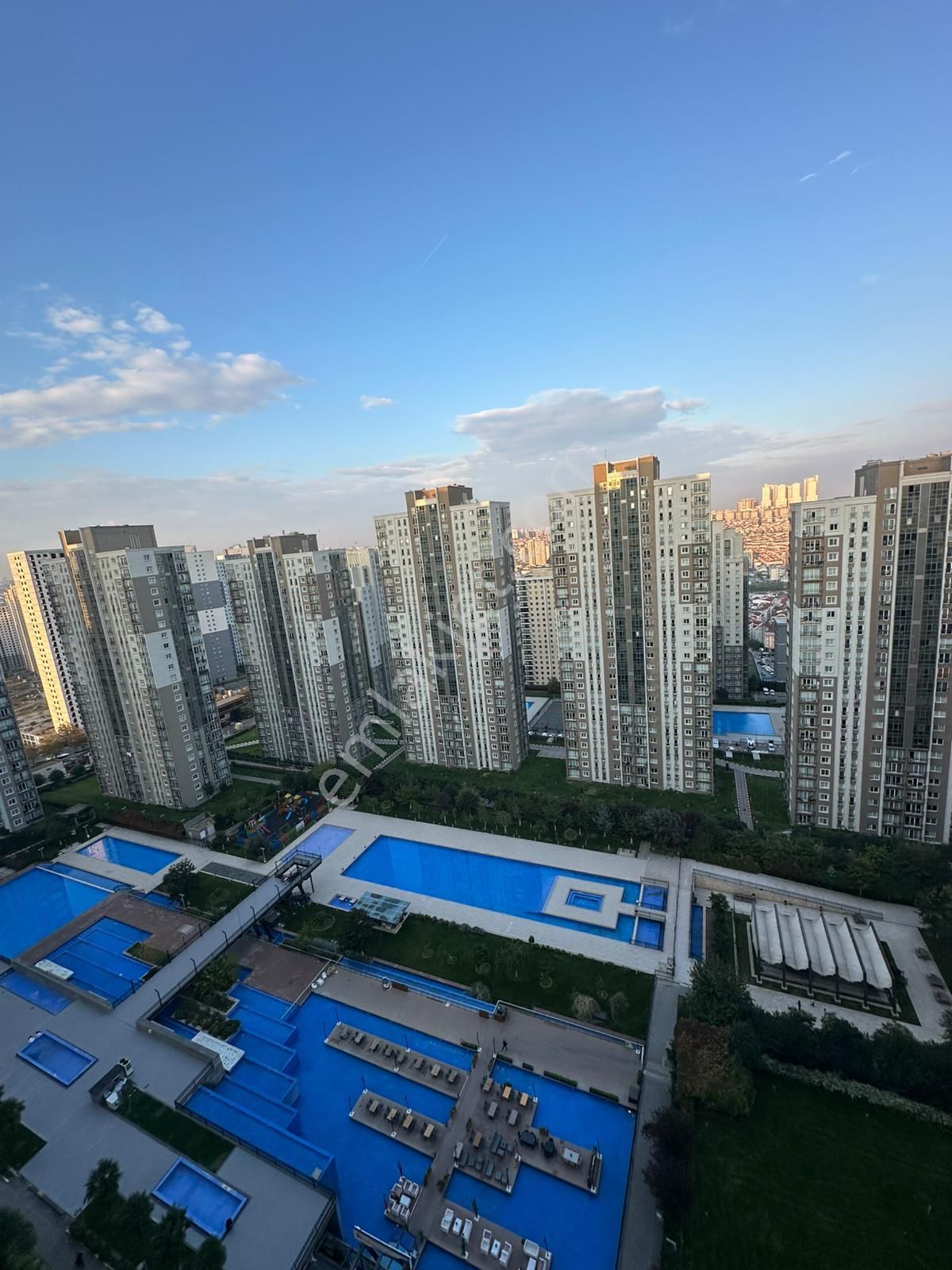 Esenyurt Yeşilkent Mahallesi İnnovia 2 Sitesi 3+1 120 M2 Kiralık Boş Daire Havuz Ve Peyzaj Cepheli - Görsel 28