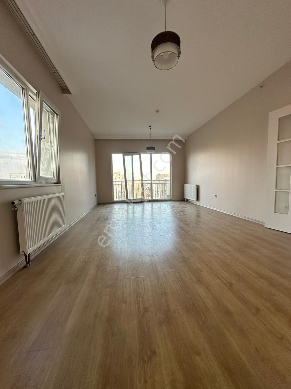 Esenyurt Yeşilkent Mahallesi İnnovia 2 Sitesi 3+1 120 M2 Kiralık Boş Daire Havuz Ve Peyzaj Cepheli - Görsel 14