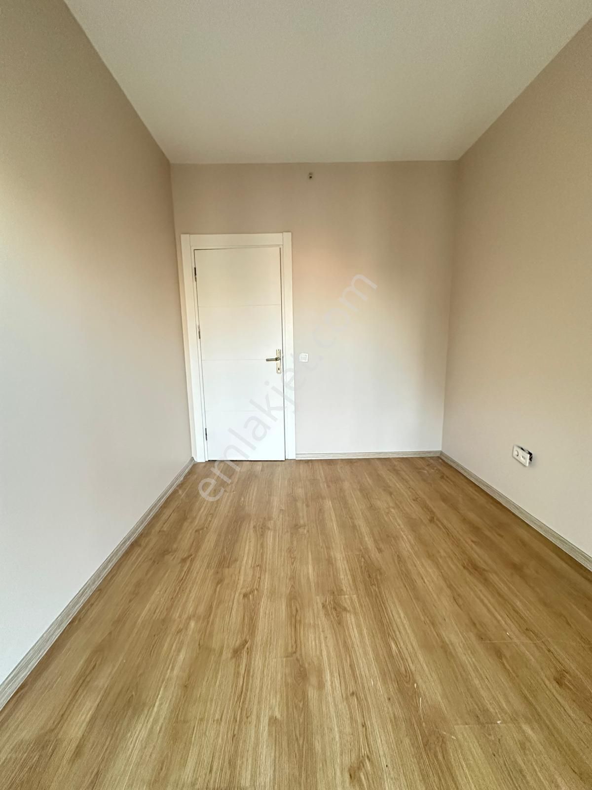 Esenyurt Yeşilkent Mahallesi İnnovia 2 Sitesi 3+1 120 M2 Kiralık Boş Daire Havuz Ve Peyzaj Cepheli - Görsel 19