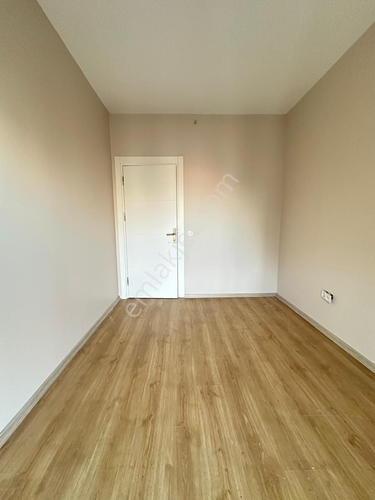 Esenyurt Yeşilkent Mahallesi İnnovia 2 Sitesi 3+1 120 M2 Kiralık Boş Daire Havuz Ve Peyzaj Cepheli - Görsel 25