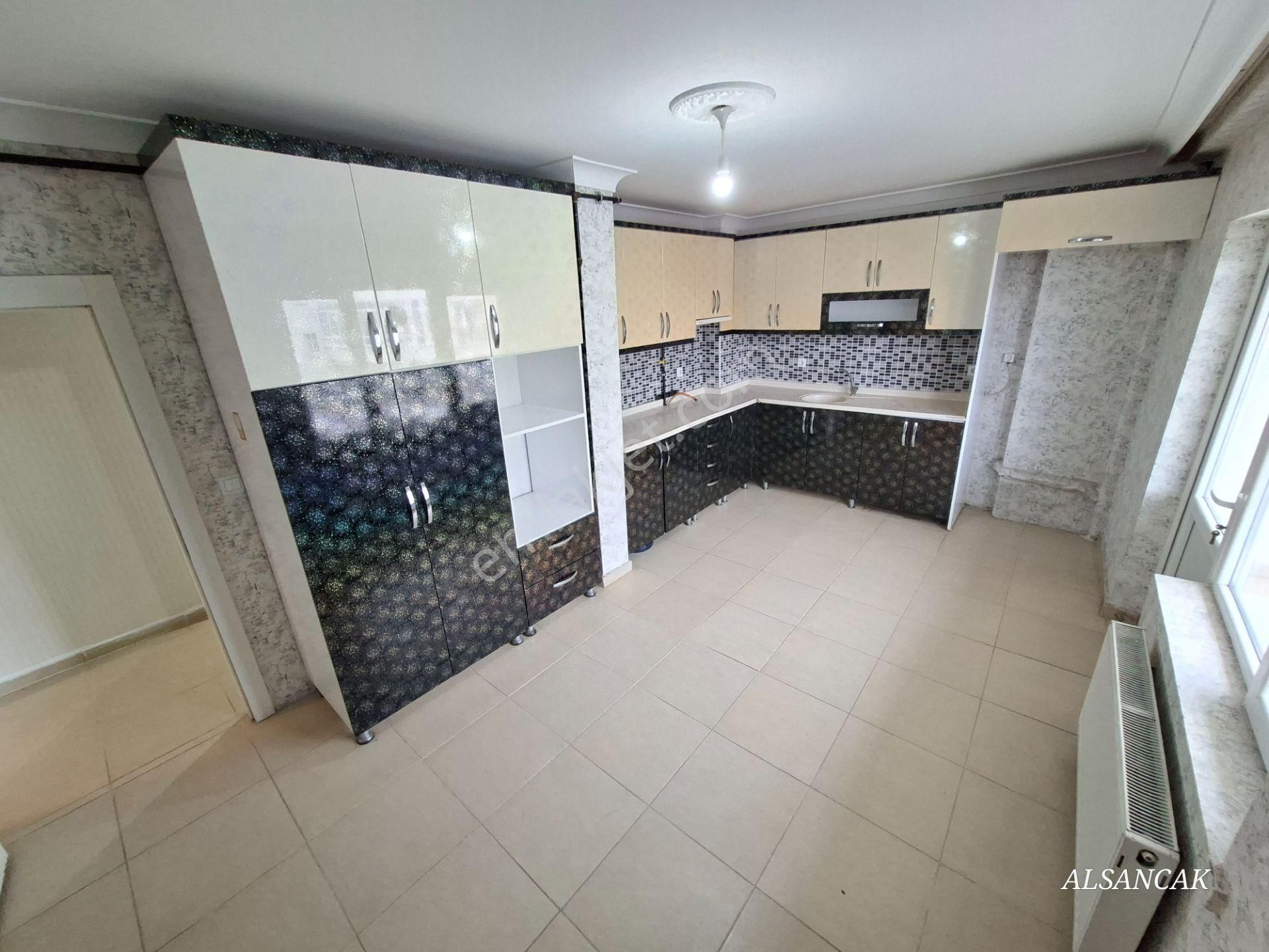 Etimesgut Merkezde 4+1 Katta Dubleks Yüksek Krediye Uygun - Görsel 2