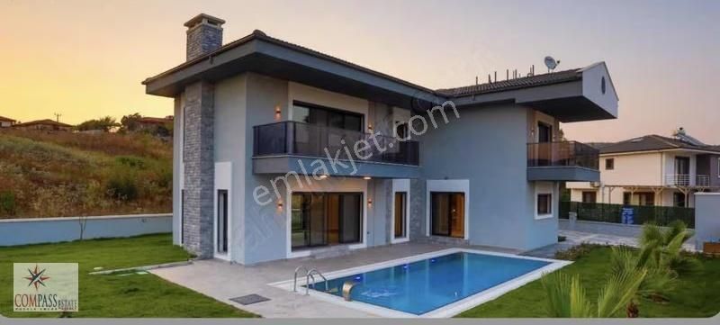 Gökova Körfezinde Esentepe'de Satılık 4+1 Müstakil Ev