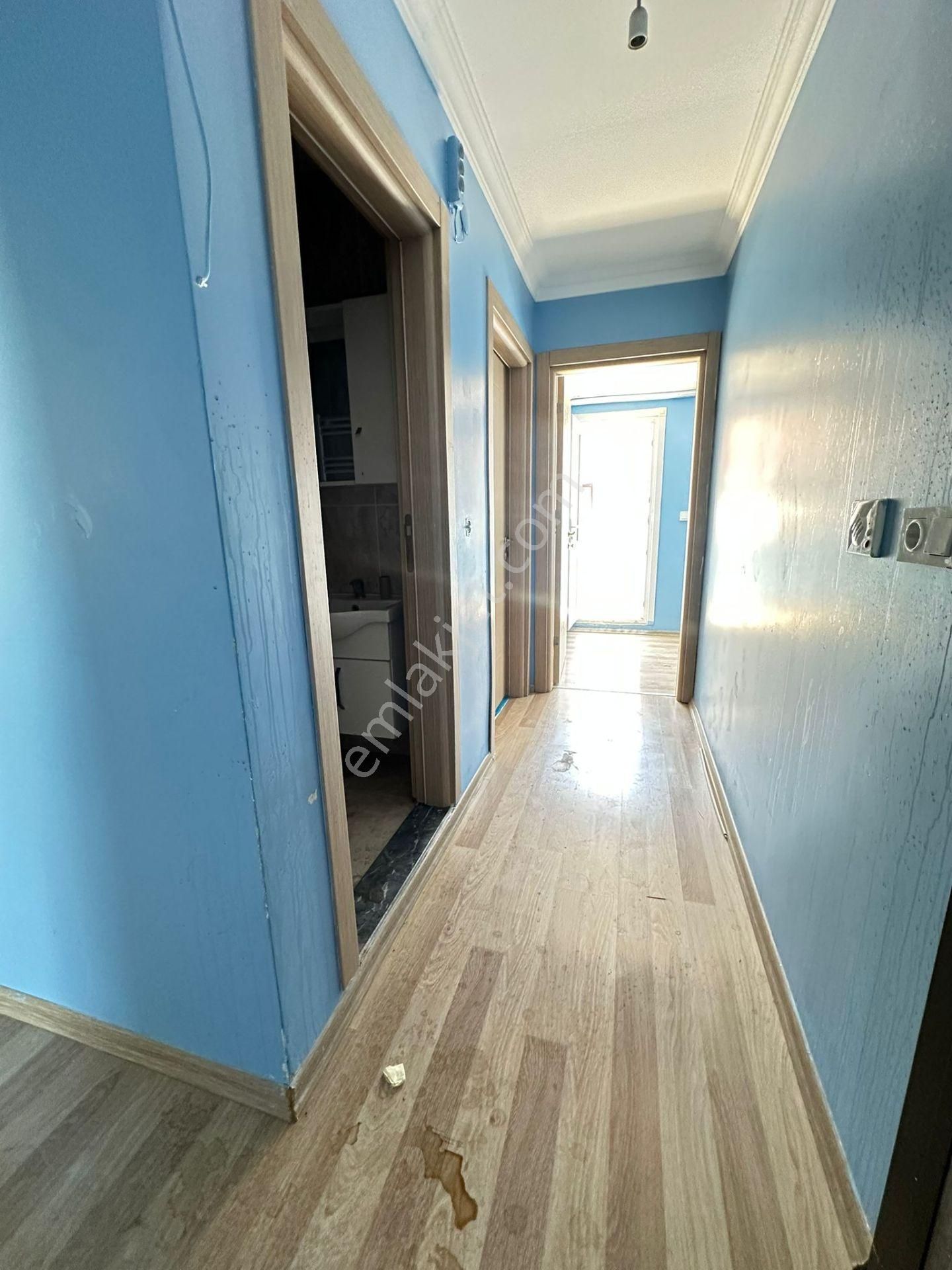 Esenyurt Kıraç Necip Fazıl Kısakürek Mahallesi 2+1 Kiralık Çatı Katı Daire Çift Teraslı Yeni Bina - Görsel 13