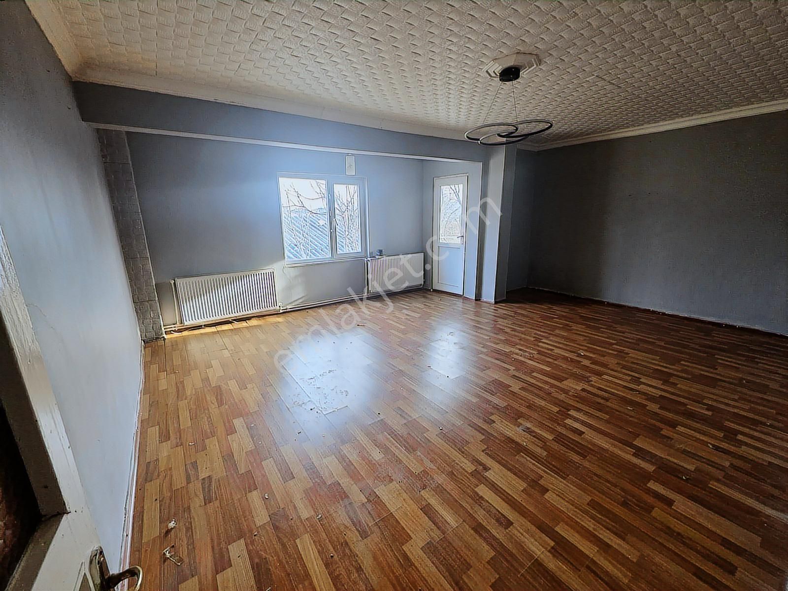 Çekmeköy Merkez Mahallesinde Müstakil, 3+1 Kiralık Ev - Görsel 2