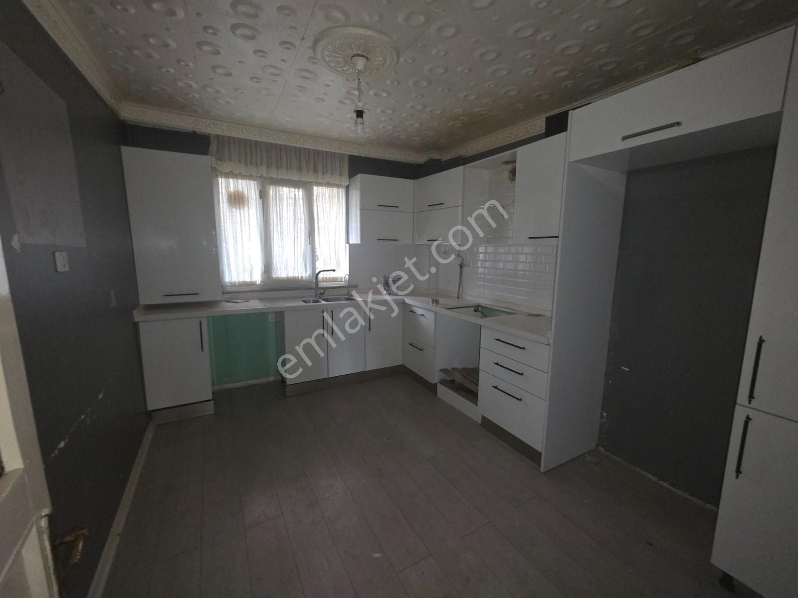 Çekmeköy Merkez Mahallesinde Müstakil, 3+1 Kiralık Ev - Görsel 11