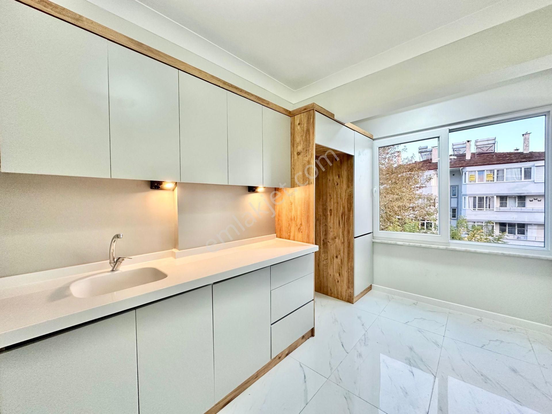 ꧁ay Emlak'tan꧂akçay'da Ön Cephe Arakat Çift Banyolu Ayrı Mutfak Satılık 2+1 Doğa Manzaralı Daire - Görsel 7