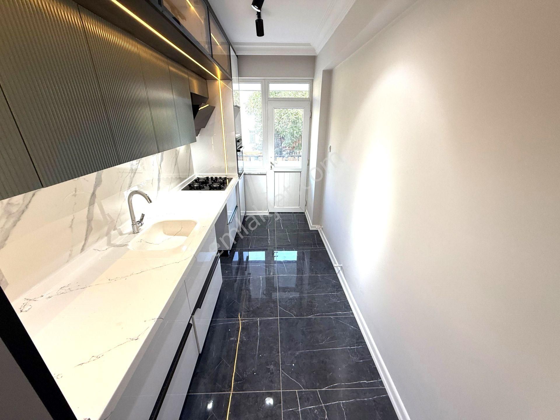 𝄞melodi'den İkizçay Merkez'de Ayrı Mutfaklı Ön Cephe Arakat Tasarımıyla Baş Döndürecek 2+1 Daire - Görsel 13