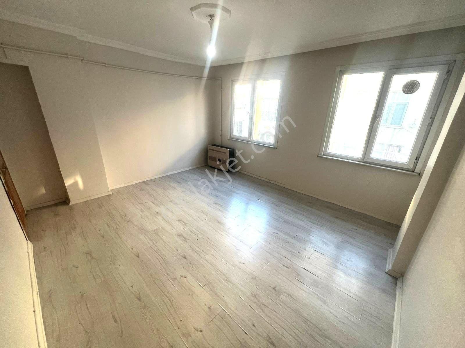Nest Emlak'tan Fevziçakmak Mh 1+1 70m2 3.kat Temiz Kiralık Daire - Görsel 4