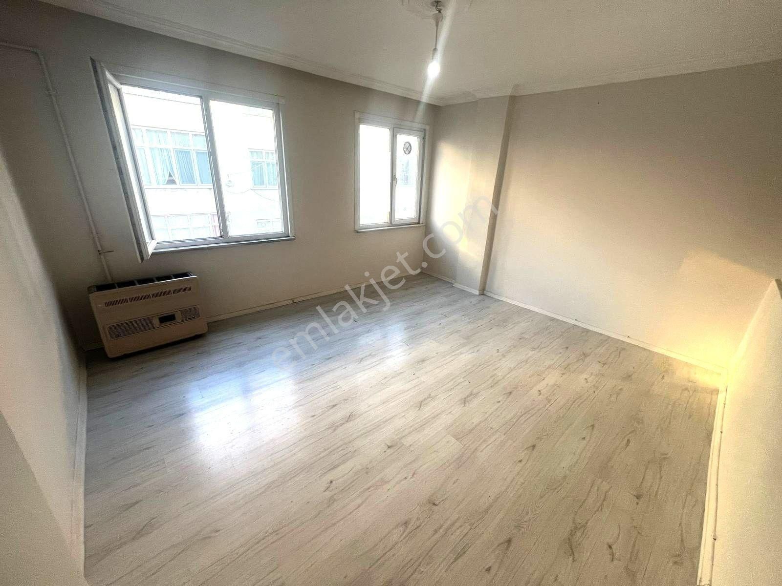 Nest Emlak'tan Fevziçakmak Mh 1+1 70m2 3.kat Temiz Kiralık Daire - Görsel 2