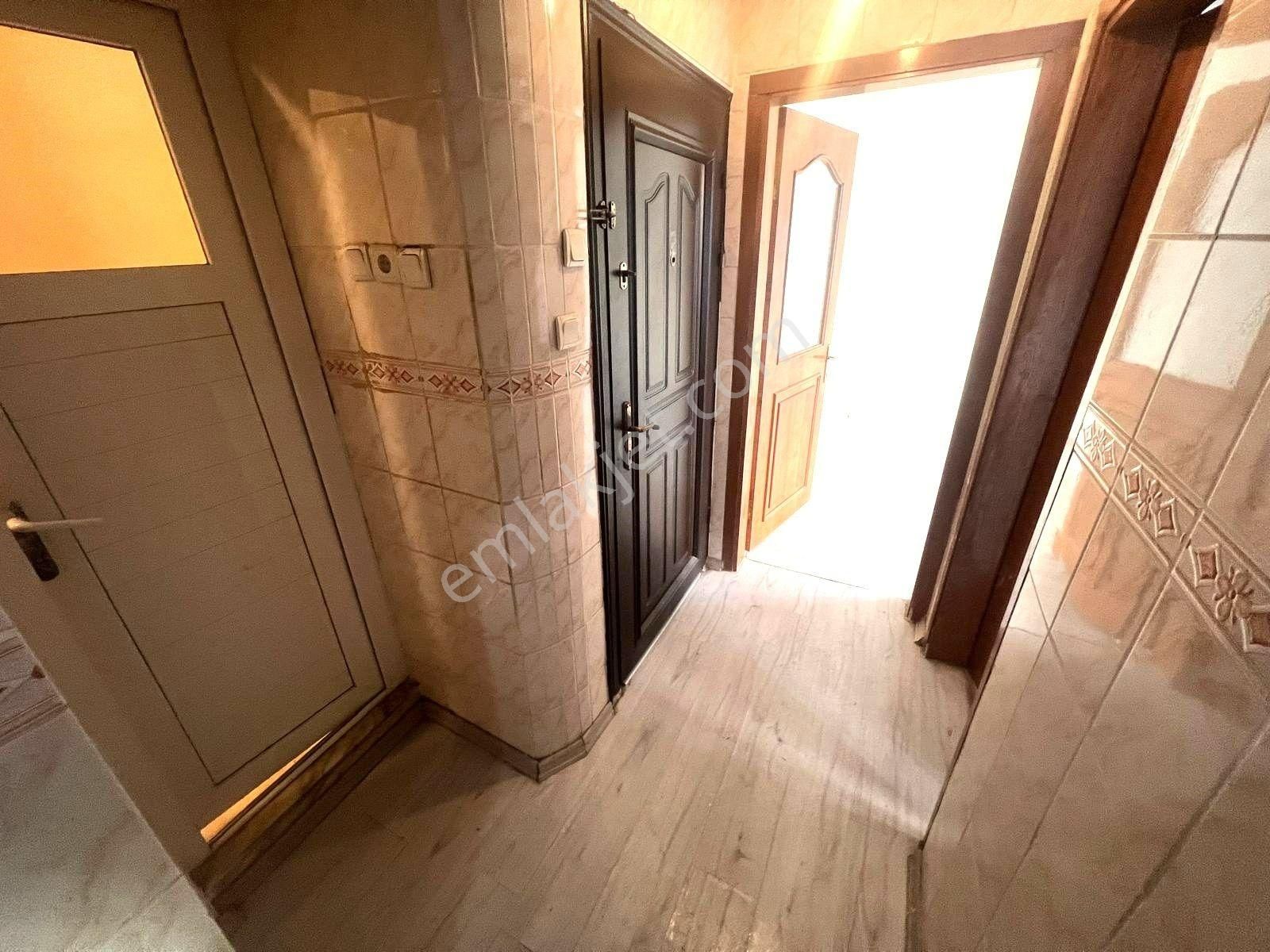 Nest Emlak'tan Fevziçakmak Mh 1+1 70m2 3.kat Temiz Kiralık Daire - Görsel 21