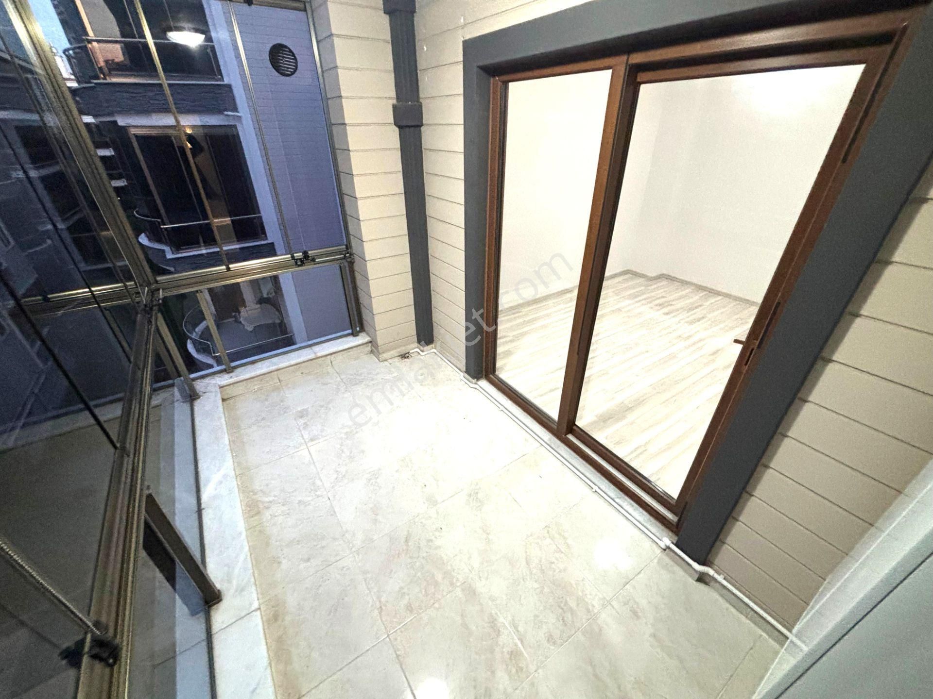 𝄞melodi'den Altınkum'un Güzel Yerinde Ara Kat Cam Balkonlu Göz Alıcı Tasarımlı 2+1 Daire - Görsel 22