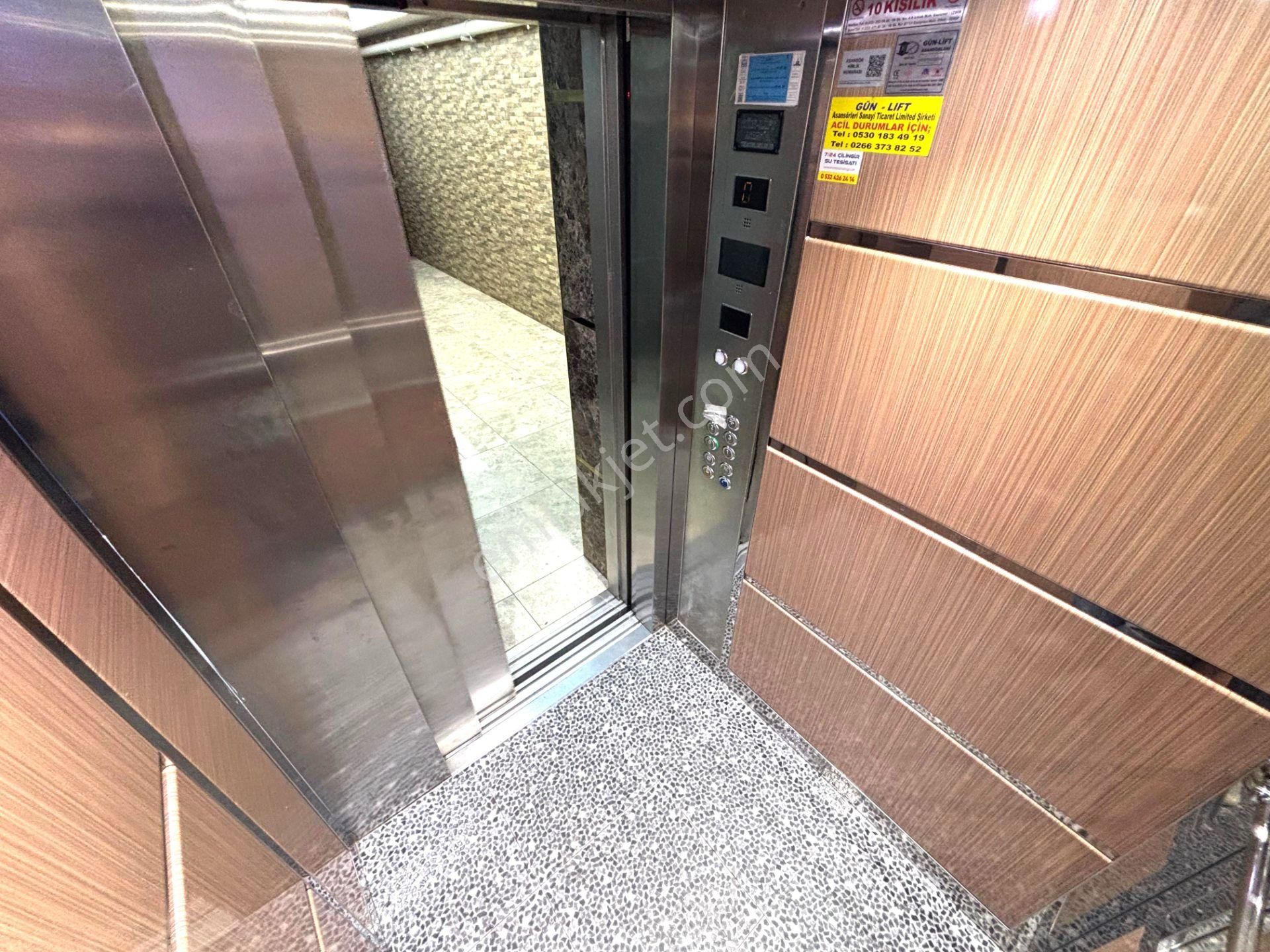 𝄞melodi'den Altınkum'un Güzel Yerinde Ara Kat Cam Balkonlu Göz Alıcı Tasarımlı 2+1 Daire - Görsel 27