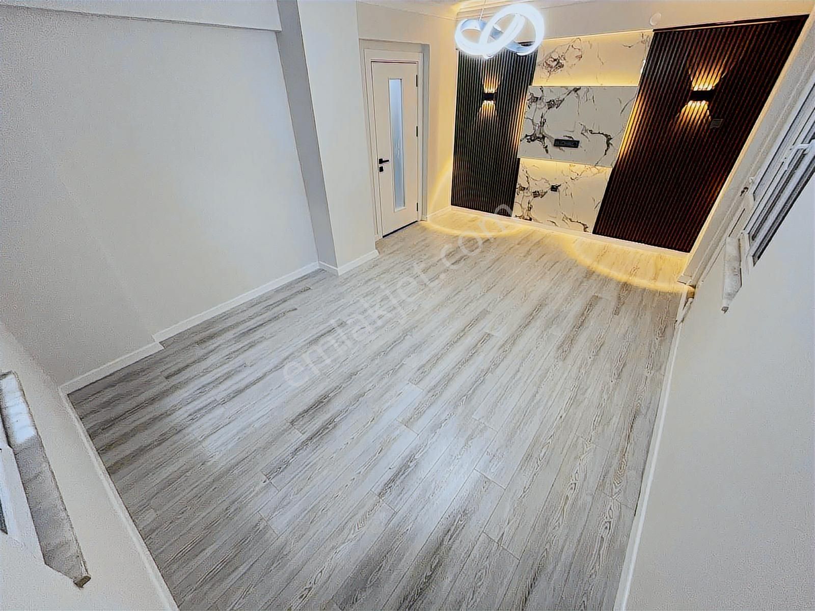 Gürsoy'dan Akçay Merkezde Denize 500m Arakat Masrafsız 2+1 - Görsel 31