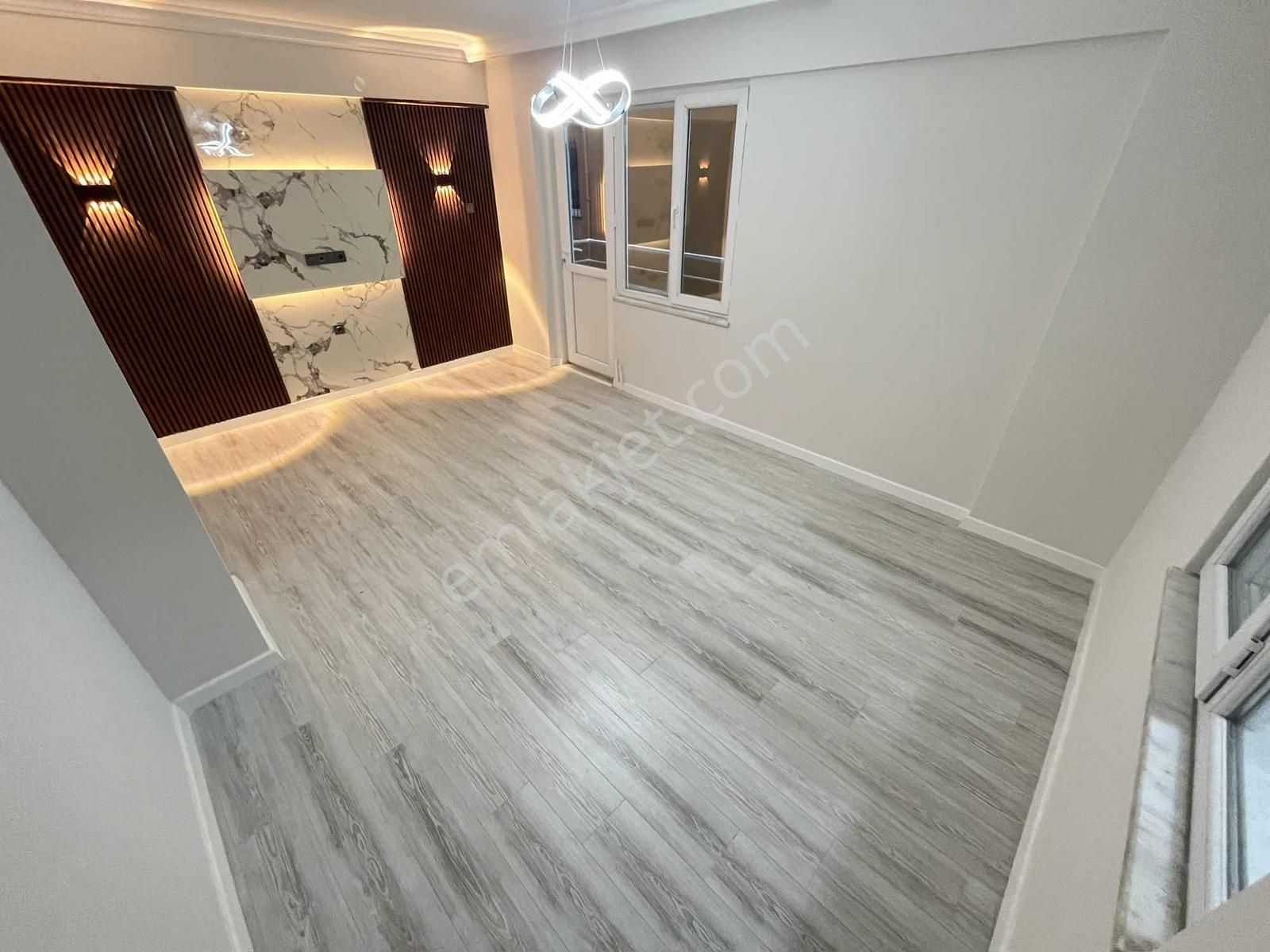 Gürsoy'dan Akçay Merkezde Denize 500m Arakat Masrafsız 2+1 - Görsel 10