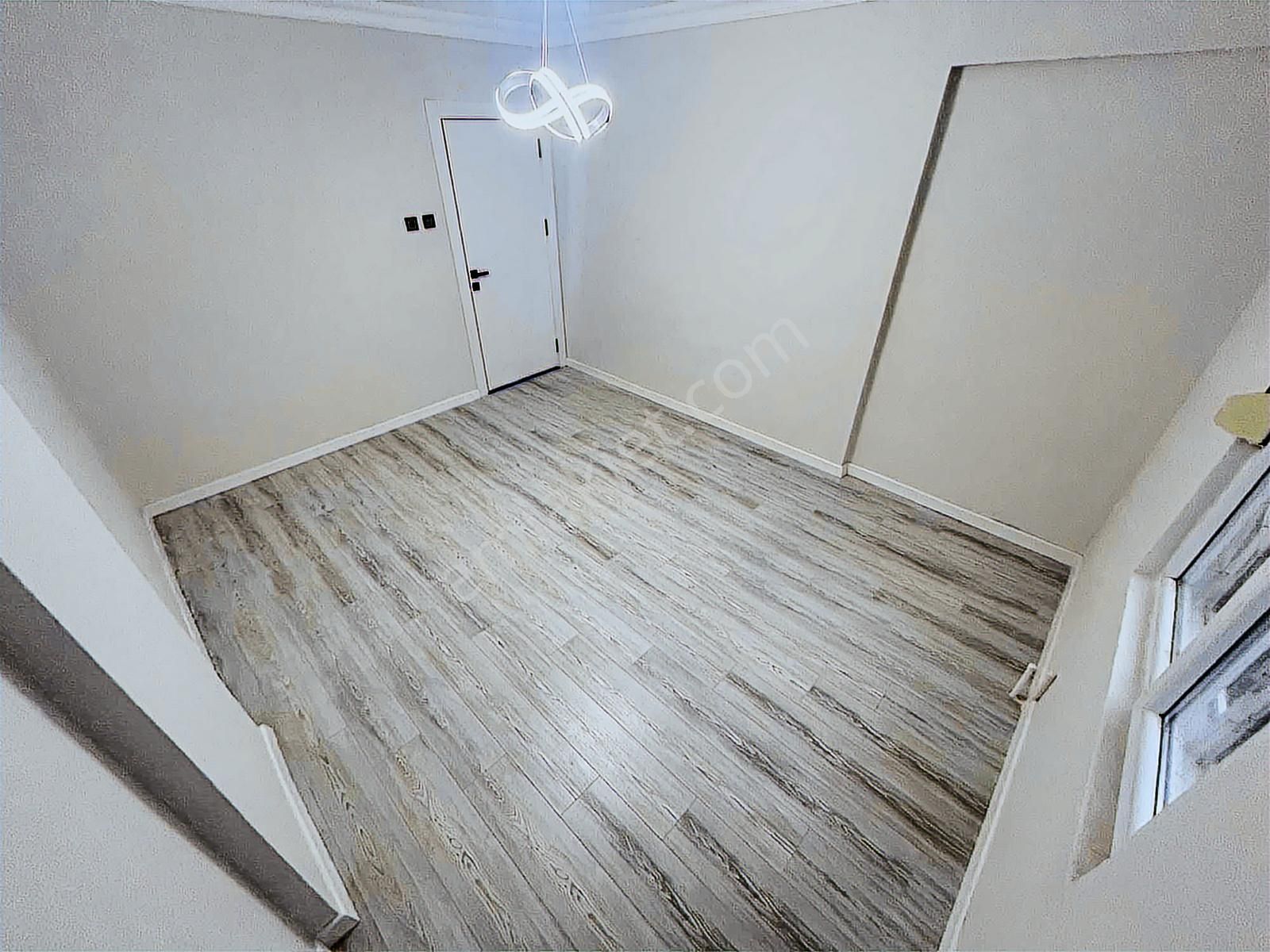 Gürsoy'dan Akçay Merkezde Denize 500m Arakat Masrafsız 2+1 - Görsel 24