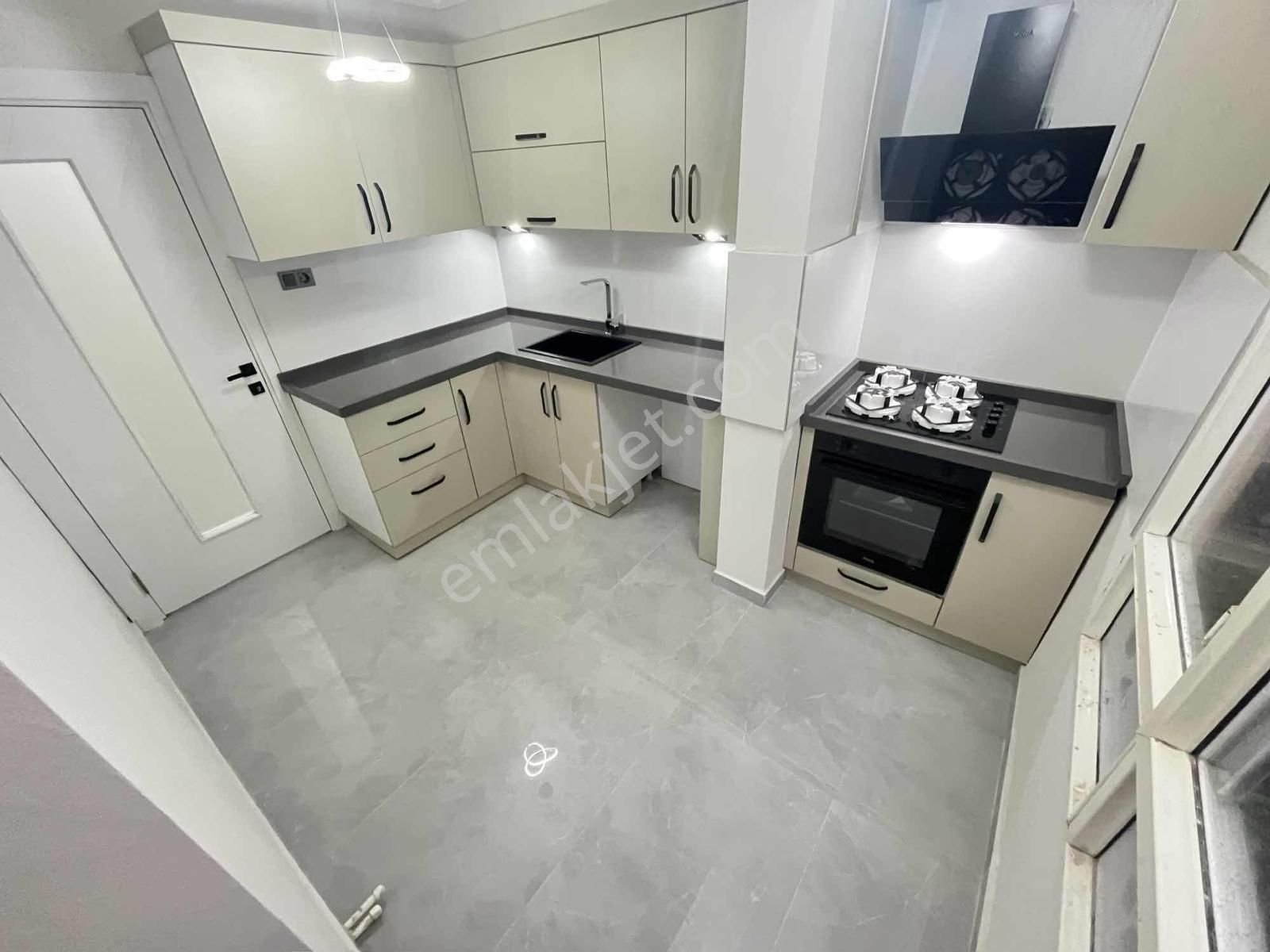 Gürsoy'dan Akçay Merkezde Denize 500m Arakat Masrafsız 2+1 - Görsel 7