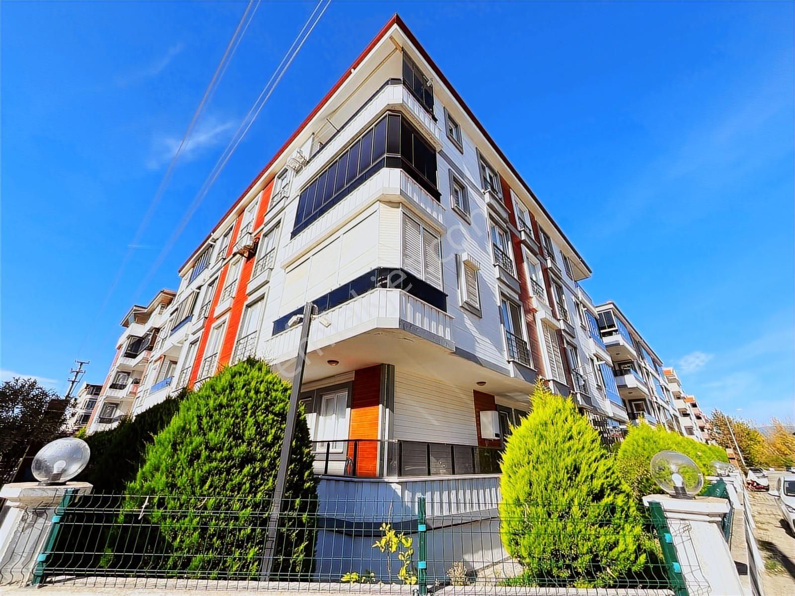 Gürsoy'dan Altınkumda 2+1 Ayrı Mutfak Ön Cephe Doğalgazlı Daire