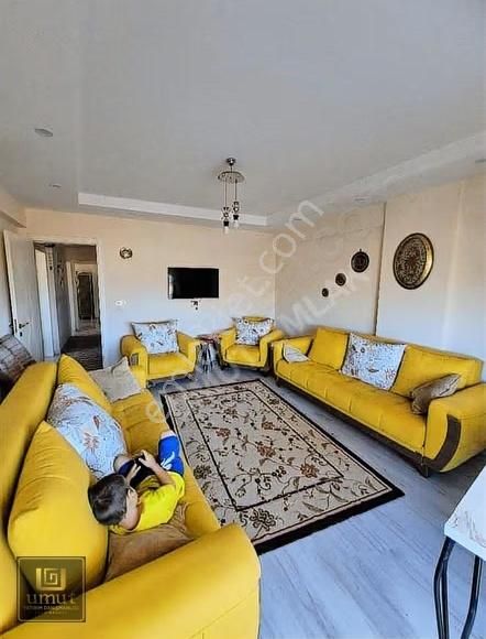 Umut Emlak'tan Aşağı Mahallesinde Arakat 2+1 Daıre