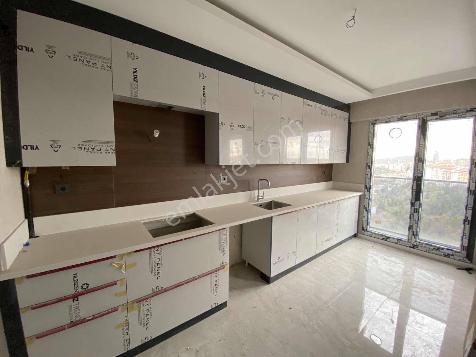 2 Bloklu Sitede 7.kat 4+1 Ebeweyn Banyolu Sıfır Metroya 3.dk - Görsel 12