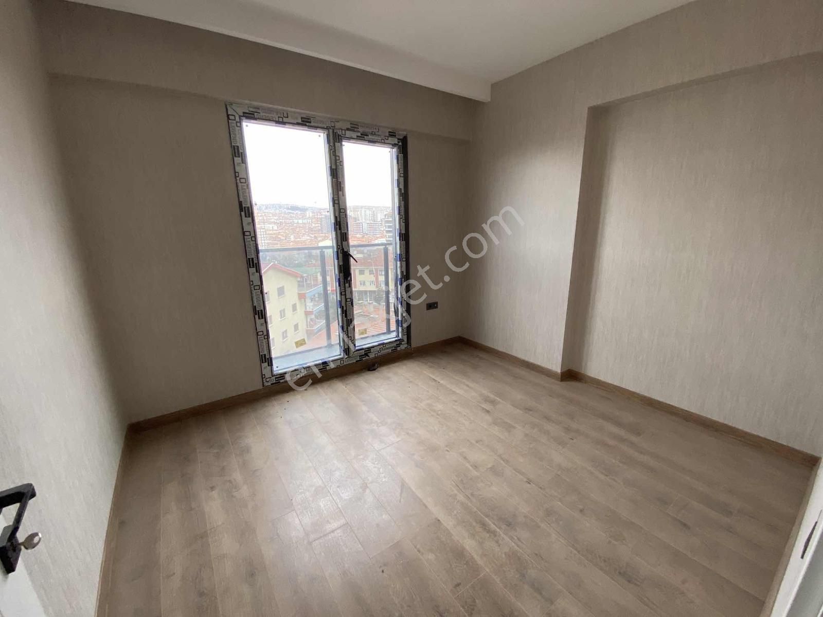 2 Bloklu Sitede 7.kat 4+1 Ebeweyn Banyolu Sıfır Metroya 3.dk - Görsel 13