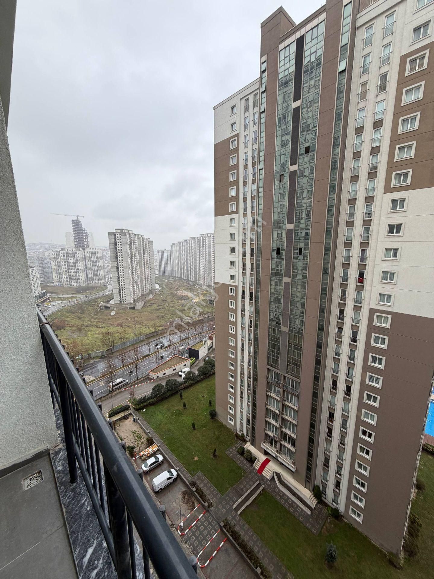 Esenyurt Cumhuriyet Mahallesi 1+1 Kiralık Daire 10.kat Site İçerisinde Sıfır Temiz Daire Manzaralı - Görsel 15