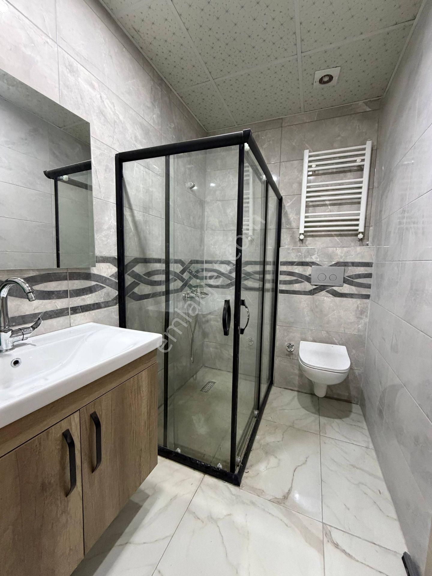 Esenyurt Cumhuriyet Mahallesi 1+1 Kiralık Daire 10.kat Site İçerisinde Sıfır Temiz Daire Manzaralı - Görsel 16