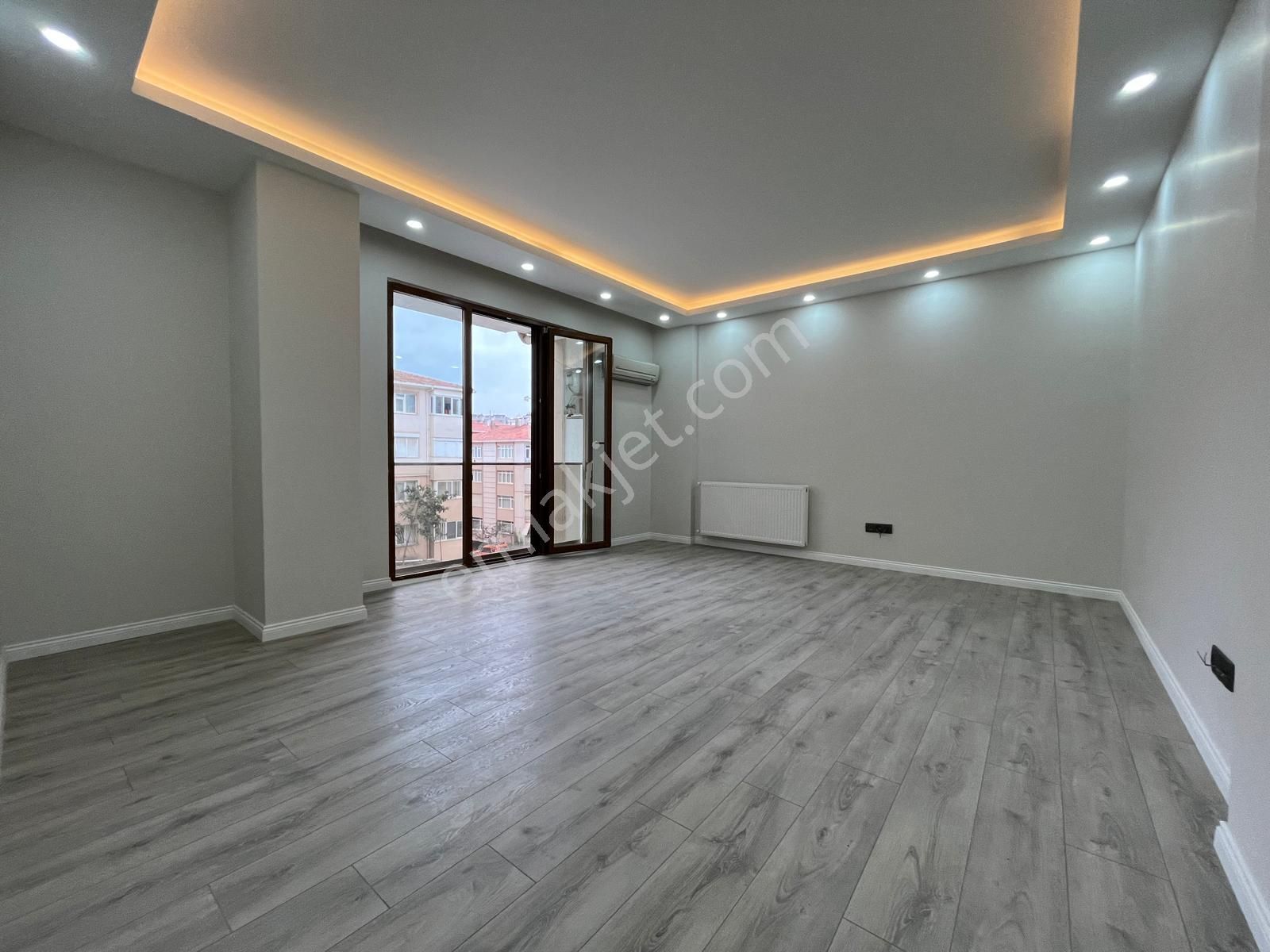 ▃artemin▃altıntepe Sporıum'da İçi Yenilenmiş 3.kat 2+1 85m² - Görsel 6
