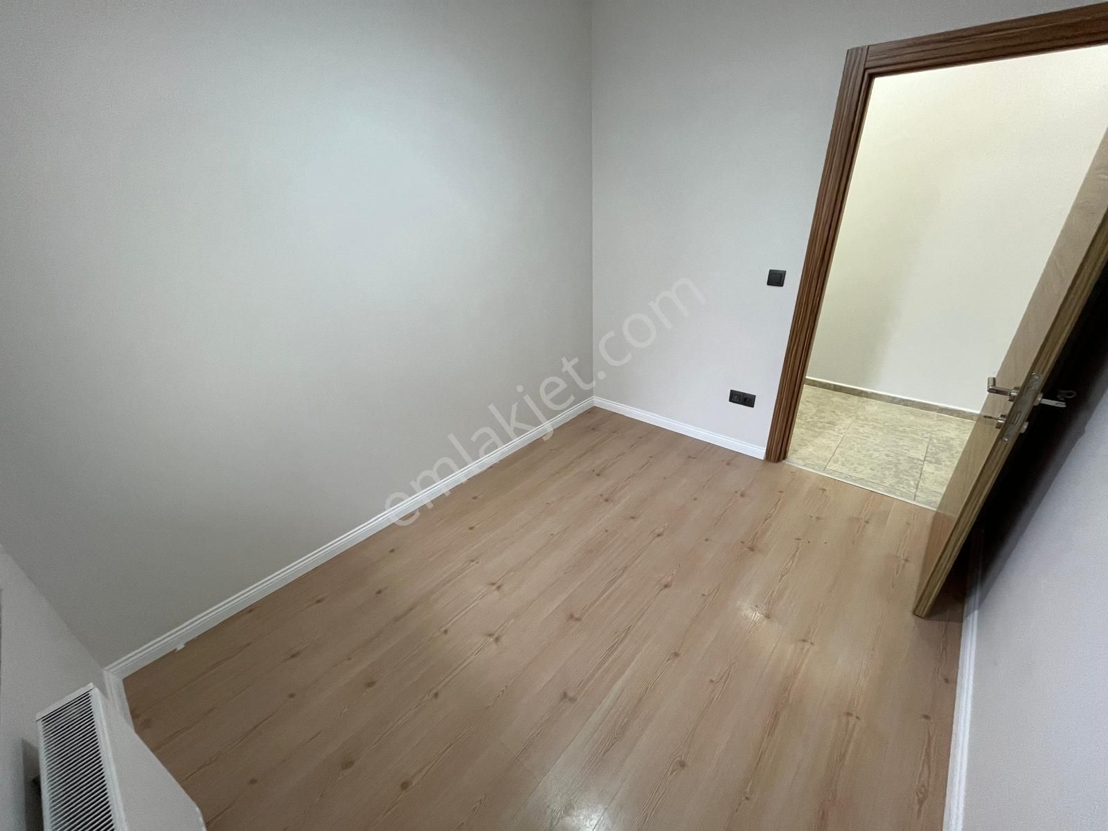 ▃artemin▃altıntepe Sporıum'da İçi Yenilenmiş 3.kat 2+1 85m² - Görsel 20