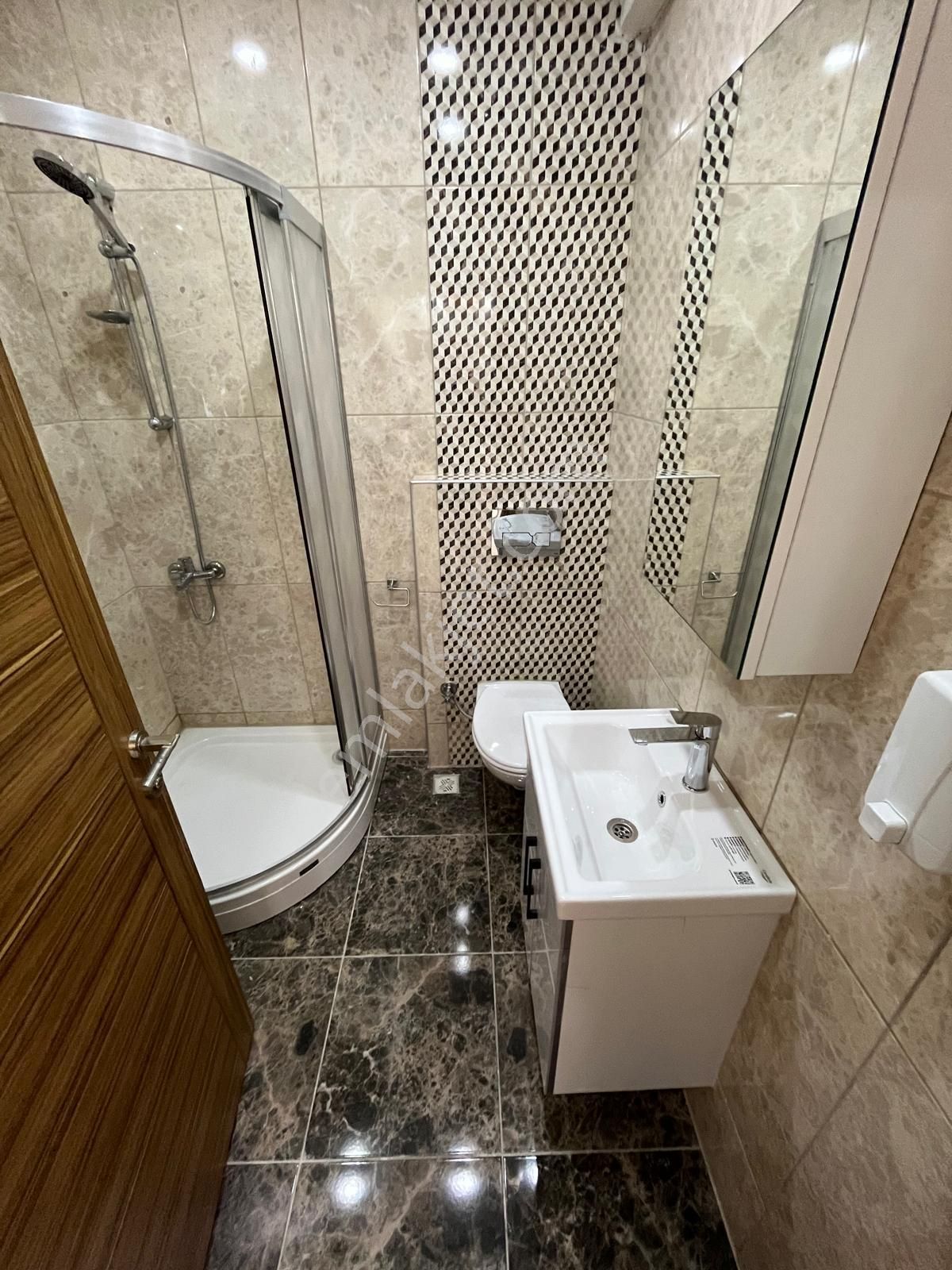 ▃artemin▃altıntepe Sporıum'da İçi Yenilenmiş 3.kat 2+1 85m² - Görsel 22