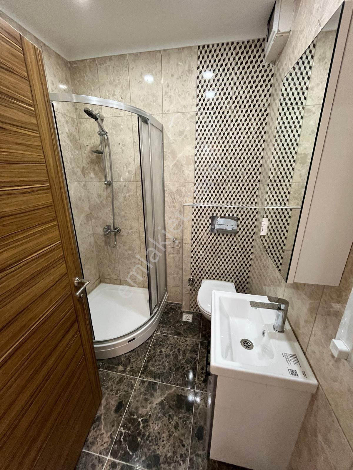 ▃artemin▃altıntepe Sporıum'da İçi Yenilenmiş 3.kat 2+1 85m² - Görsel 23