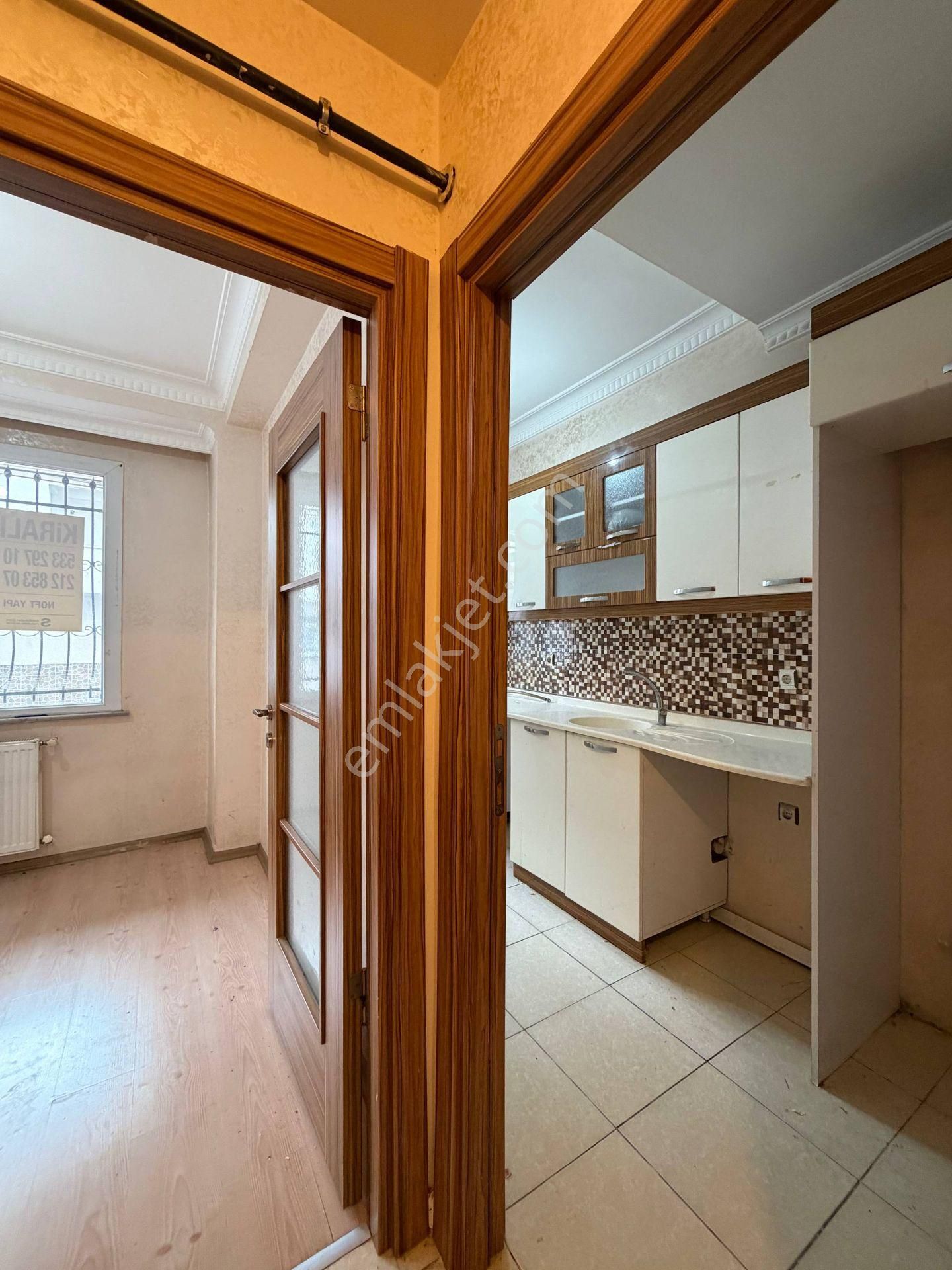 Esenyurt Üçevler Mahallesi 1+1 Kiralık Daire Yüksek Giriş Kapalı Mutfak Meydana Yürüme Mesafesinde - Görsel 3