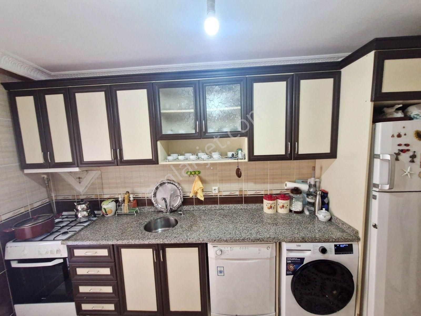 Çakmak Durağı Yakını Satılık Ara Kat 3+1 Ultra Geniş Daire - Görsel 14