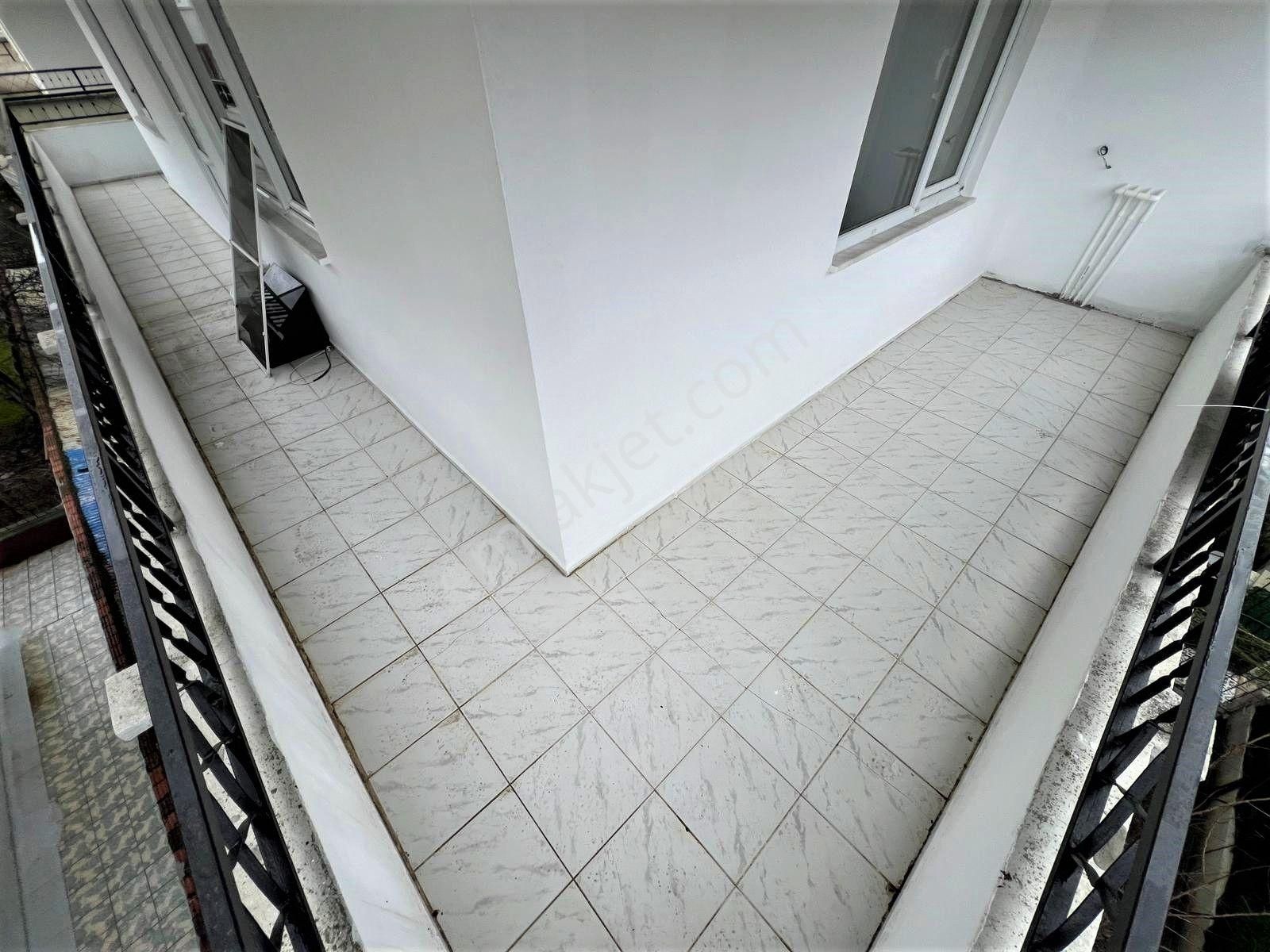 🟠🟠alfa'dan Akçay'da Satılık Ön Cephe Fırsat Ayrı Mutfak Arakat 2+1 Harika Dairee - Görsel 14