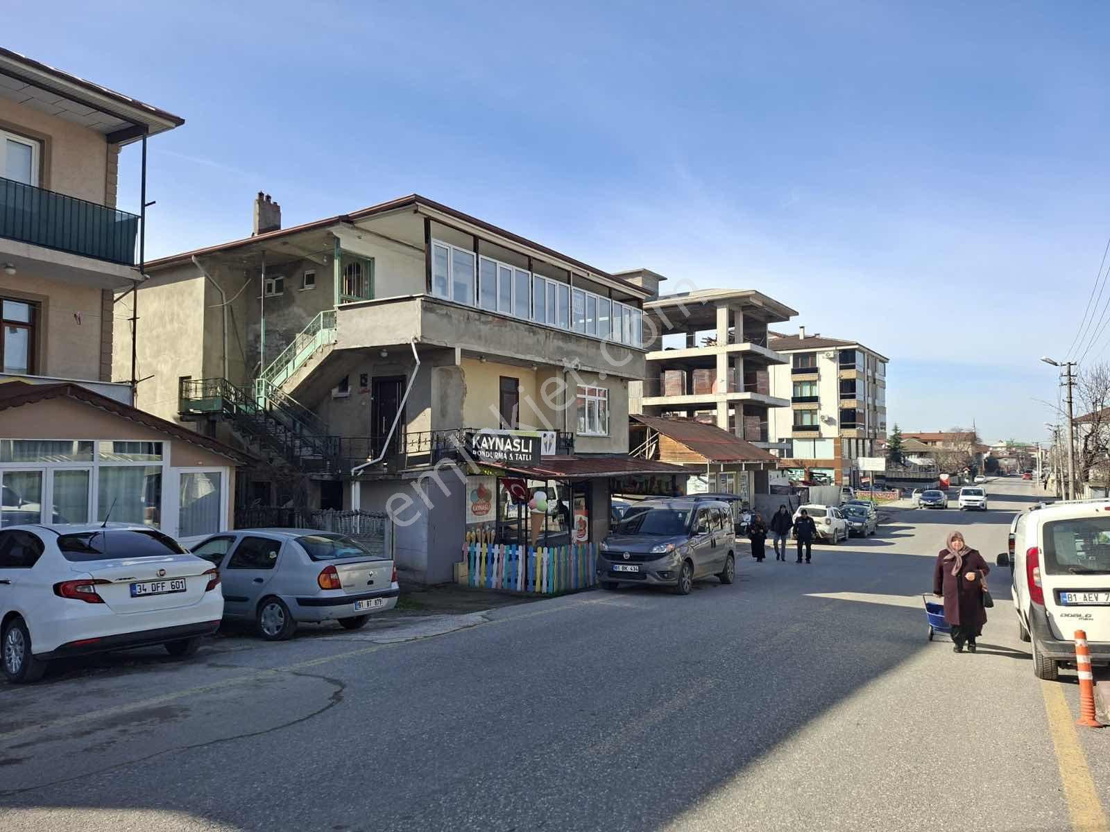 Ruşen Aydın Gayrimenkulden Kaynaşlı Merkezde Satılık İmarlı Arsa - Görsel 25