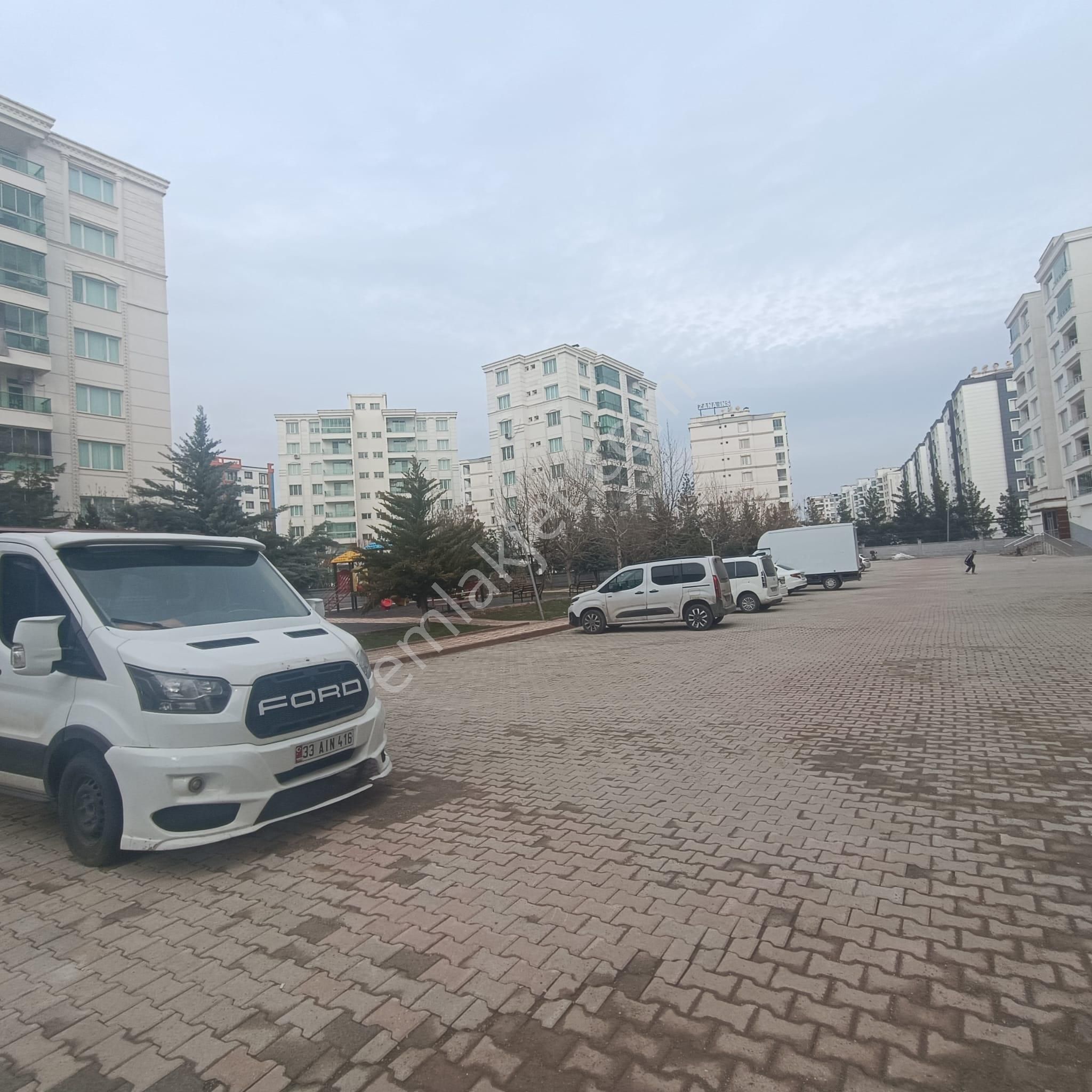 Dıyarakır Bağlar Bağcılar Kamışlı Bulvarında 3+1 Lüx Daire - Görsel 25