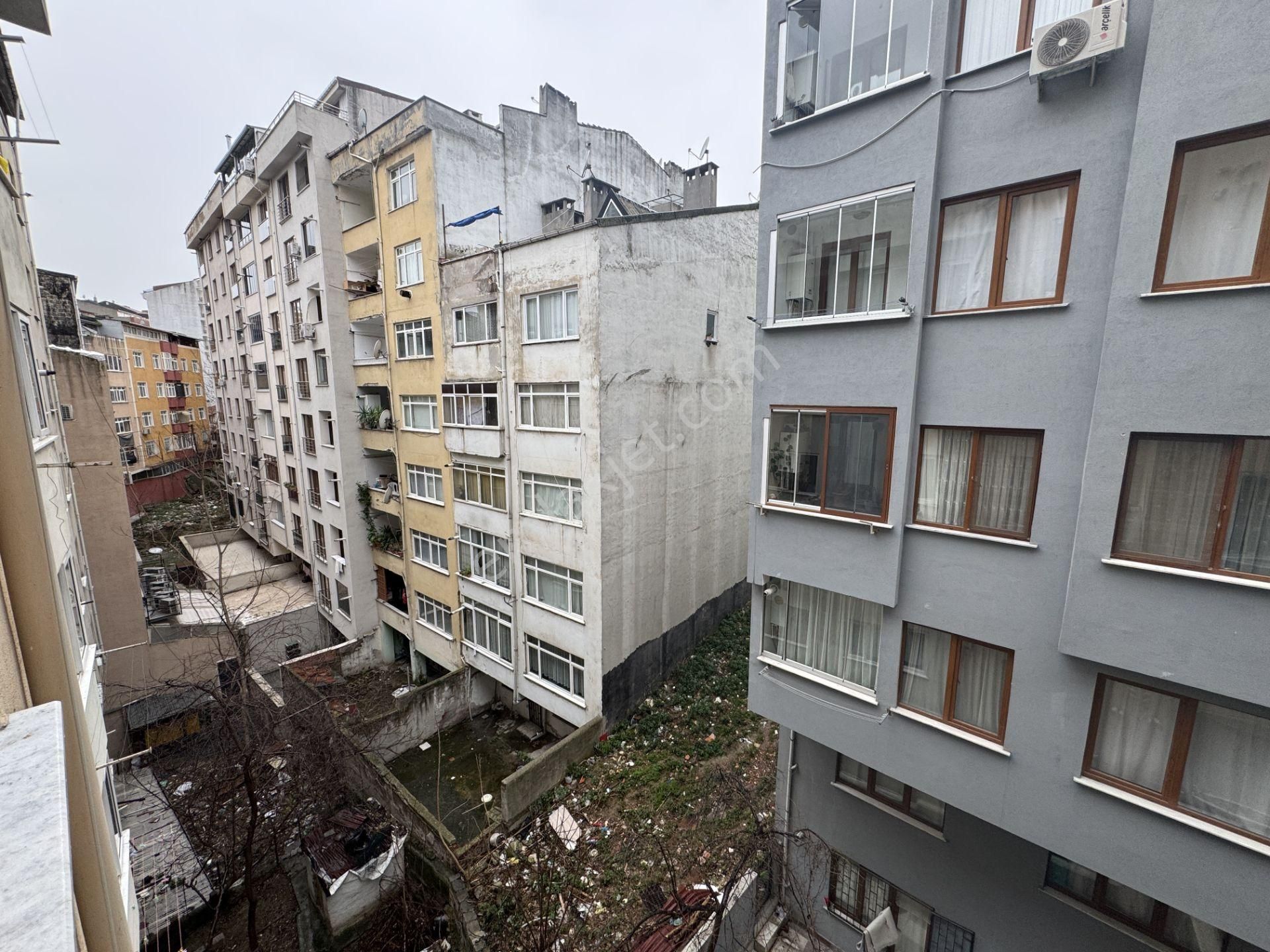 Şişli Halide Edip 2+1 90m² Balkonlu Arakat Asansörlü Çift Cephe - Görsel 32