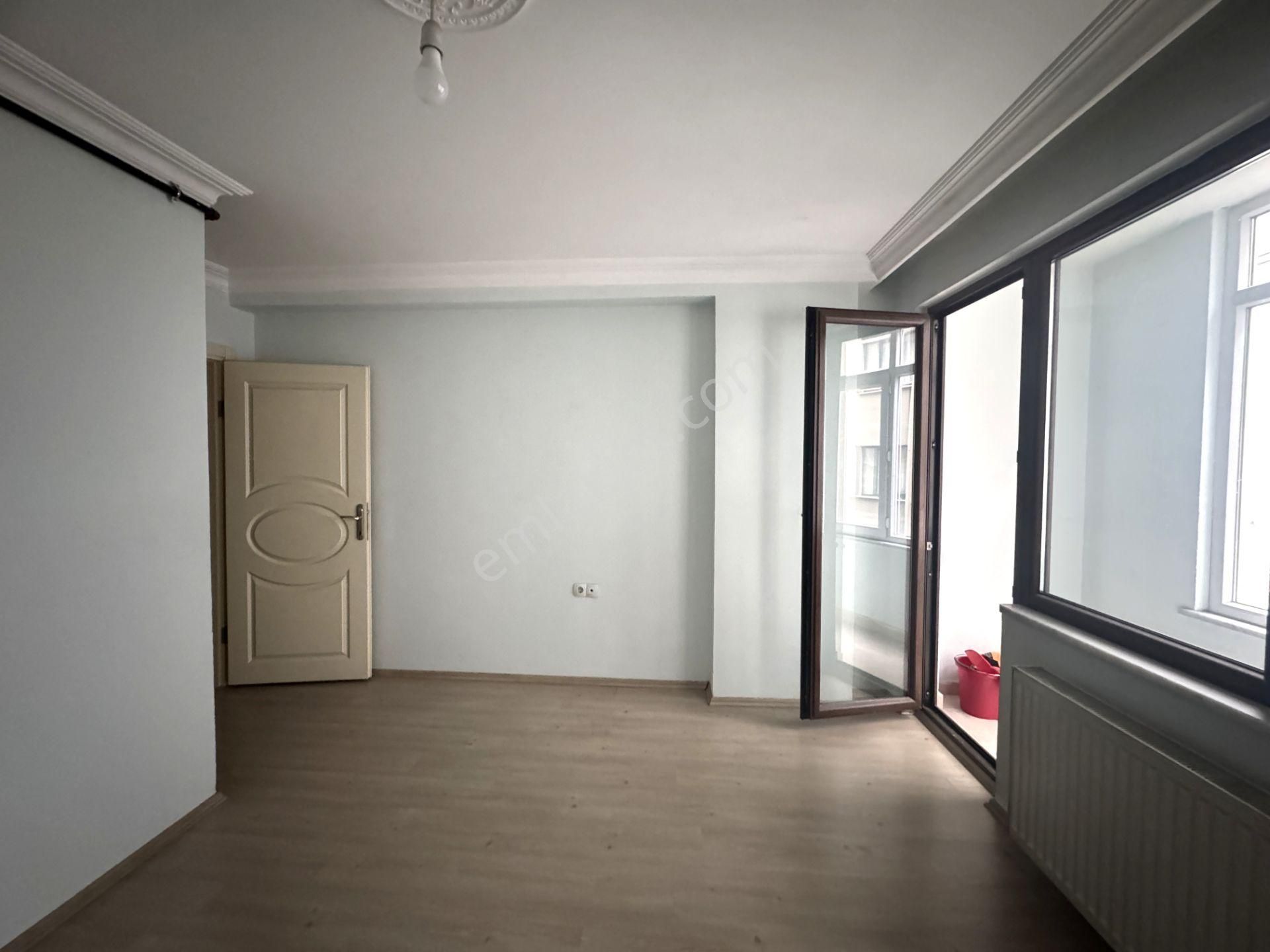Şişli Halide Edip 2+1 90m² Balkonlu Arakat Asansörlü Çift Cephe - Görsel 26