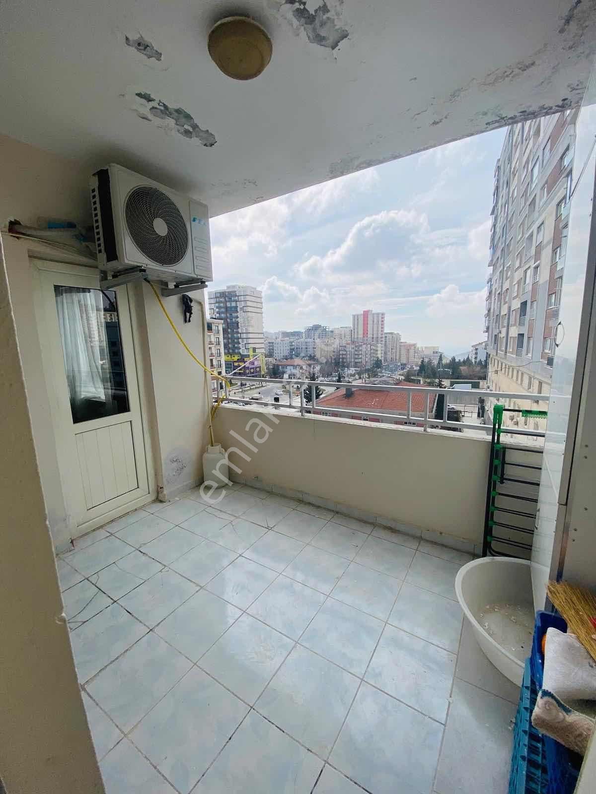 Süre Emlak`tan Satılık 3+1 Daire`miz Merkezin Göbeğinde Kalmakta - Görsel 4