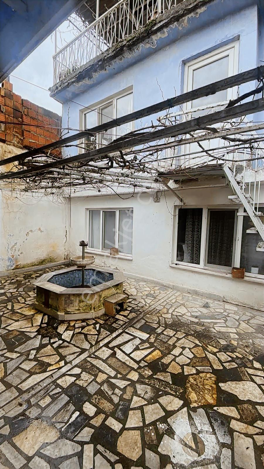 Muradiye Hamzabey'de Satılık 2 Katlı Müstakil Ev - Görsel 4