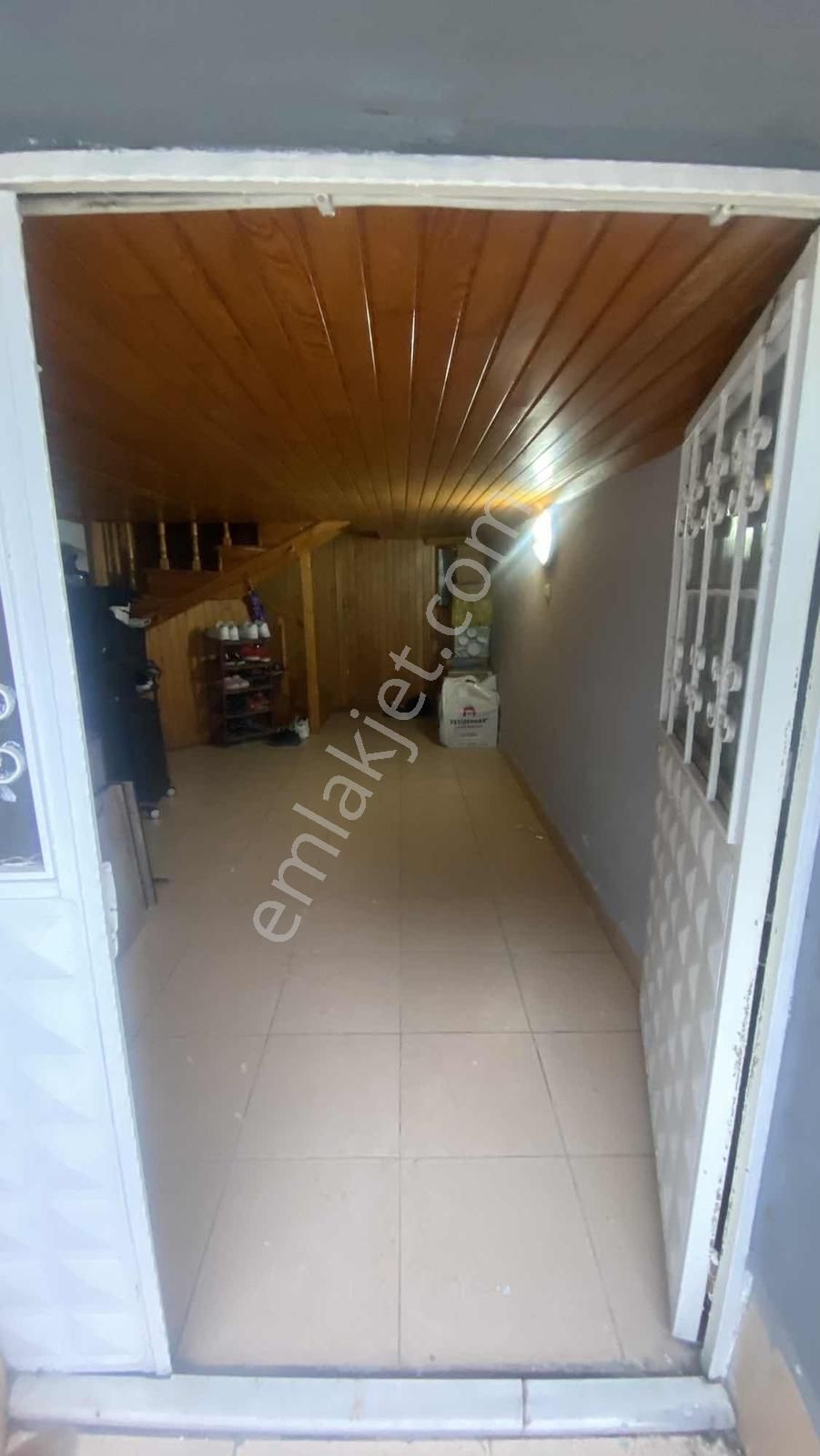 Muradiye Hamzabey'de Satılık 2 Katlı Müstakil Ev - Görsel 2