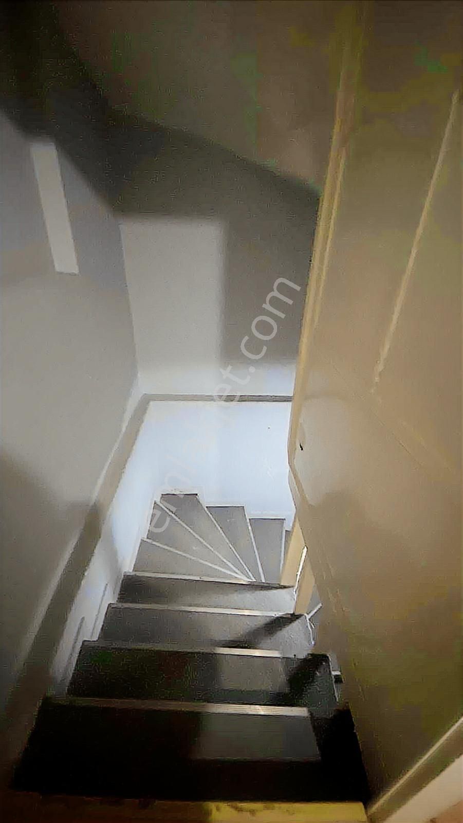 Muradiye Hamzabey'de Satılık 2 Katlı Müstakil Ev - Görsel 17