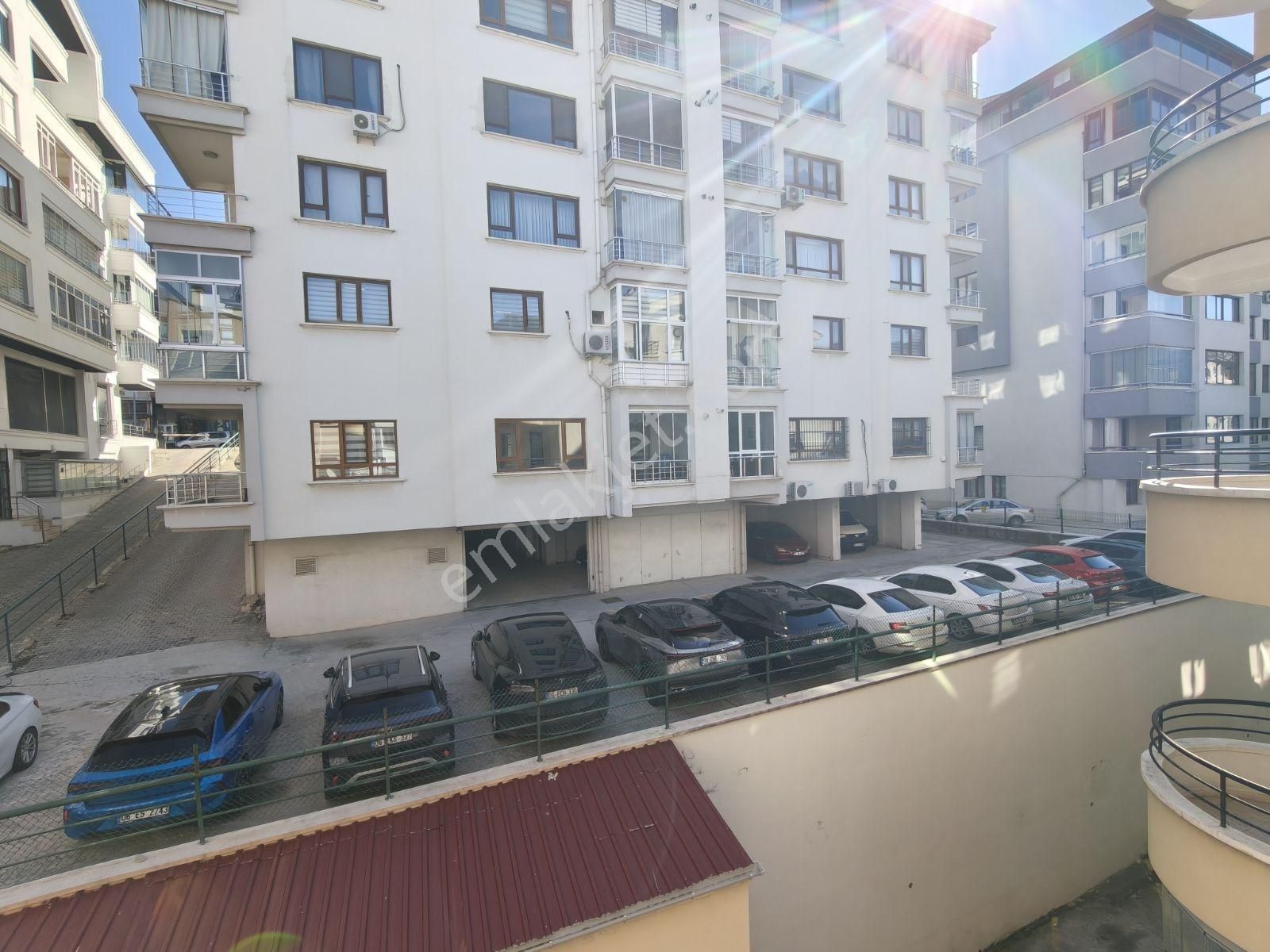 Emaks'tan/cevizliderenin En Güzel Sokağında/bakımlı/geniş/3+1 - Görsel 27