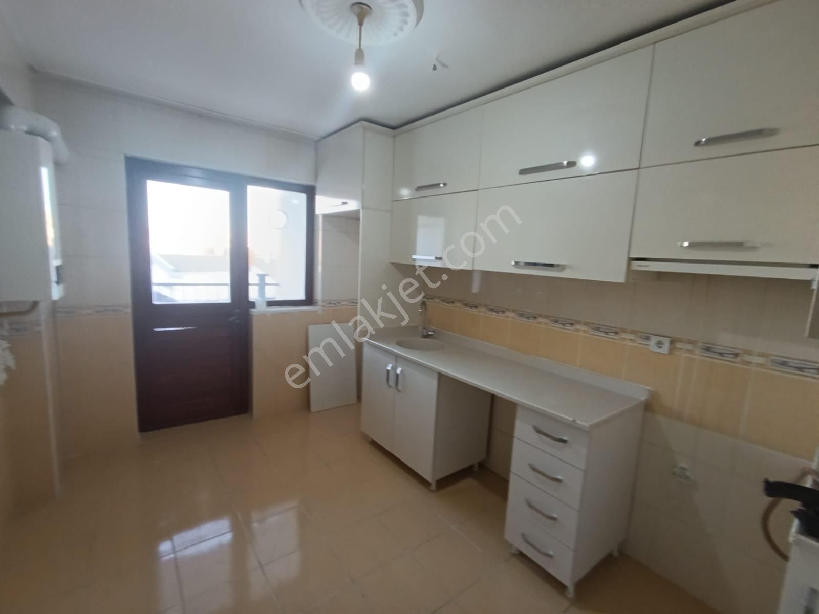 Ankara Keçiören Yayla Merkez ' De 3+1 Kiralık Daire Gata Ve Şehir Hastanesi Yakını - Görsel 2