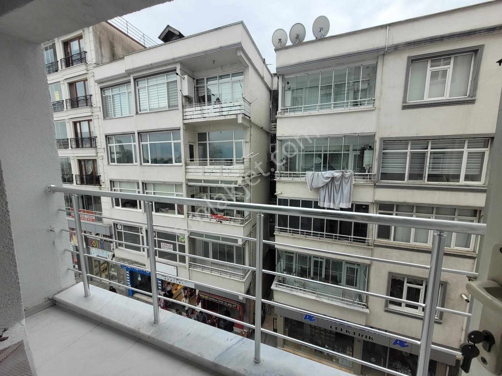 Şehir Merkezinde Geniş Ofis Olabilecek Daireler - Görsel 7